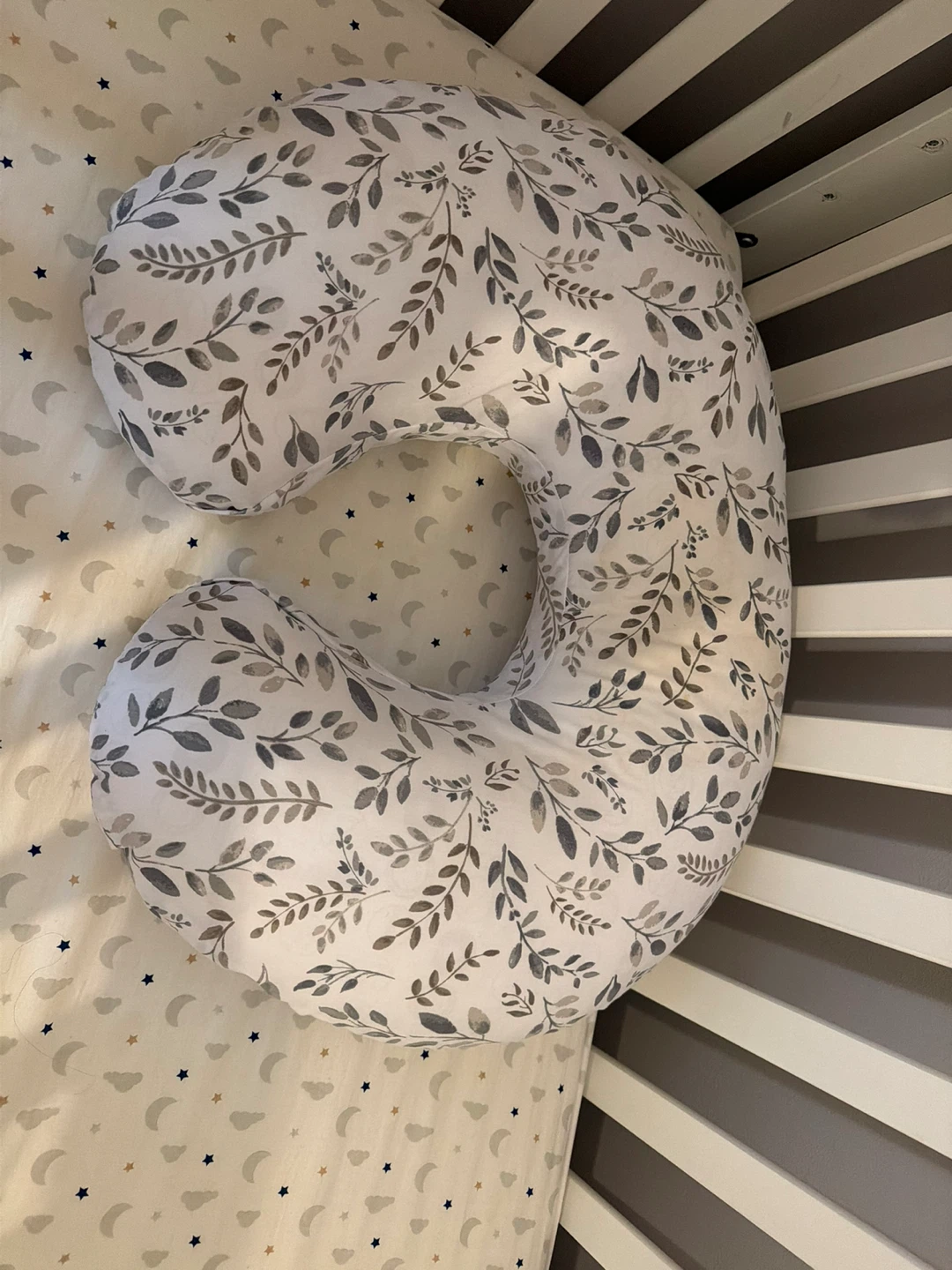 Nursing Pillow - photo 2