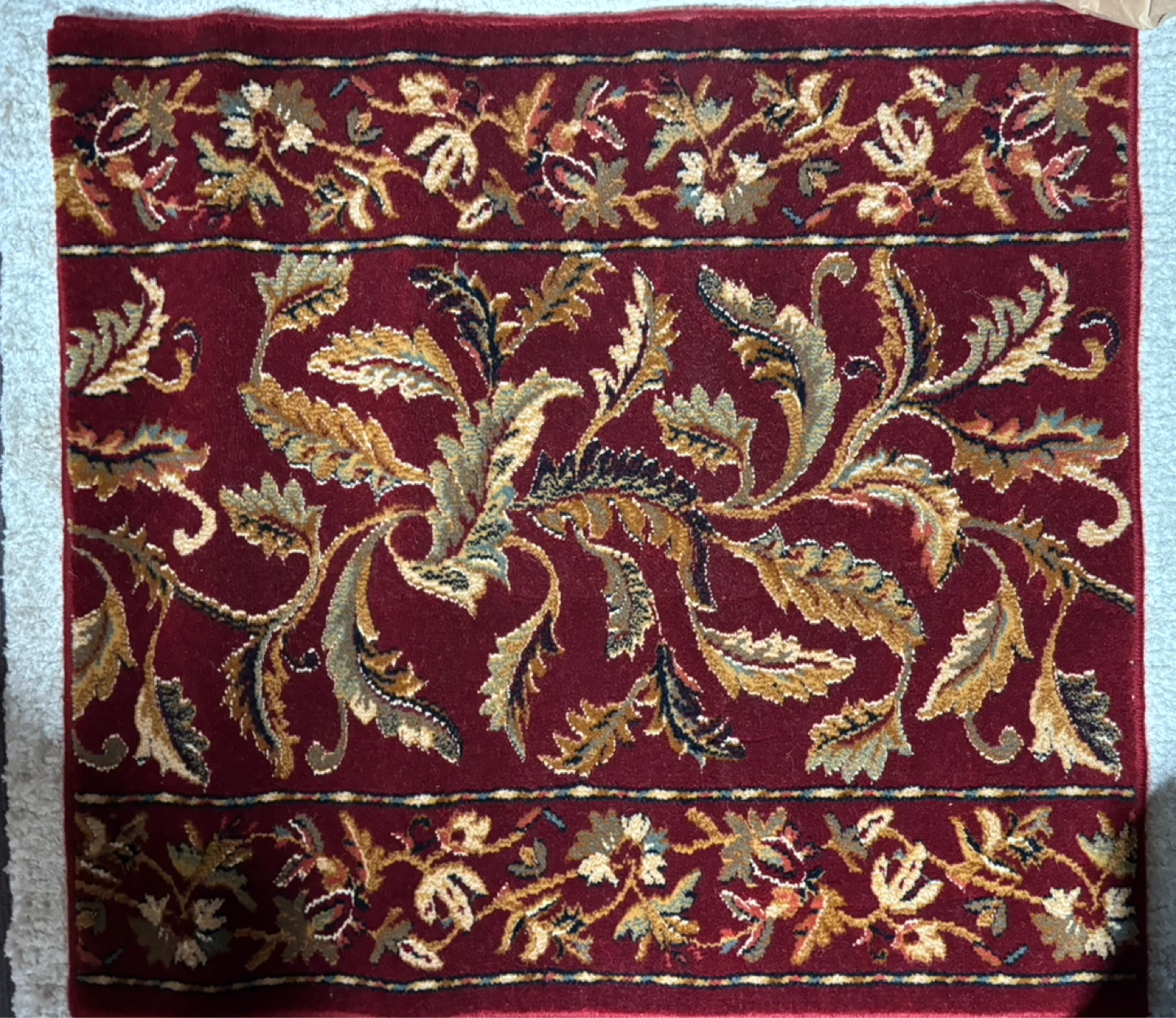 Boutique Decorative Accent Rug