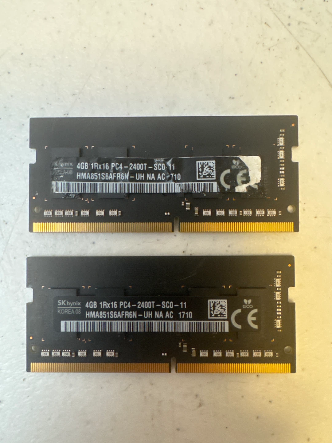SK hynix 4GB PC4-2400T DDR4 RAM Module
