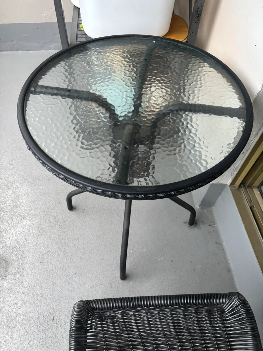 Balcony table and chair - photo 4