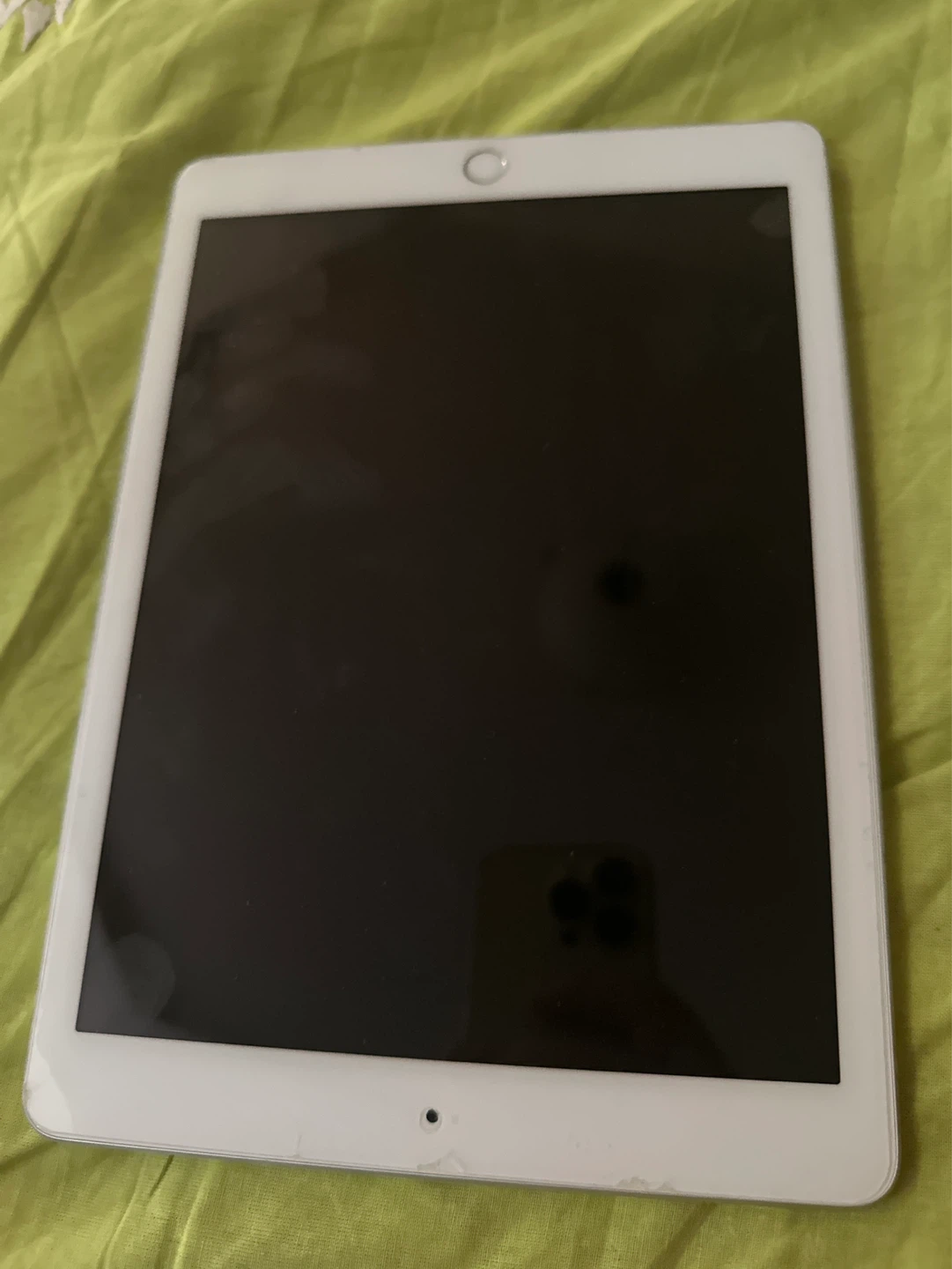 Apple iPad (Silver) - photo 2