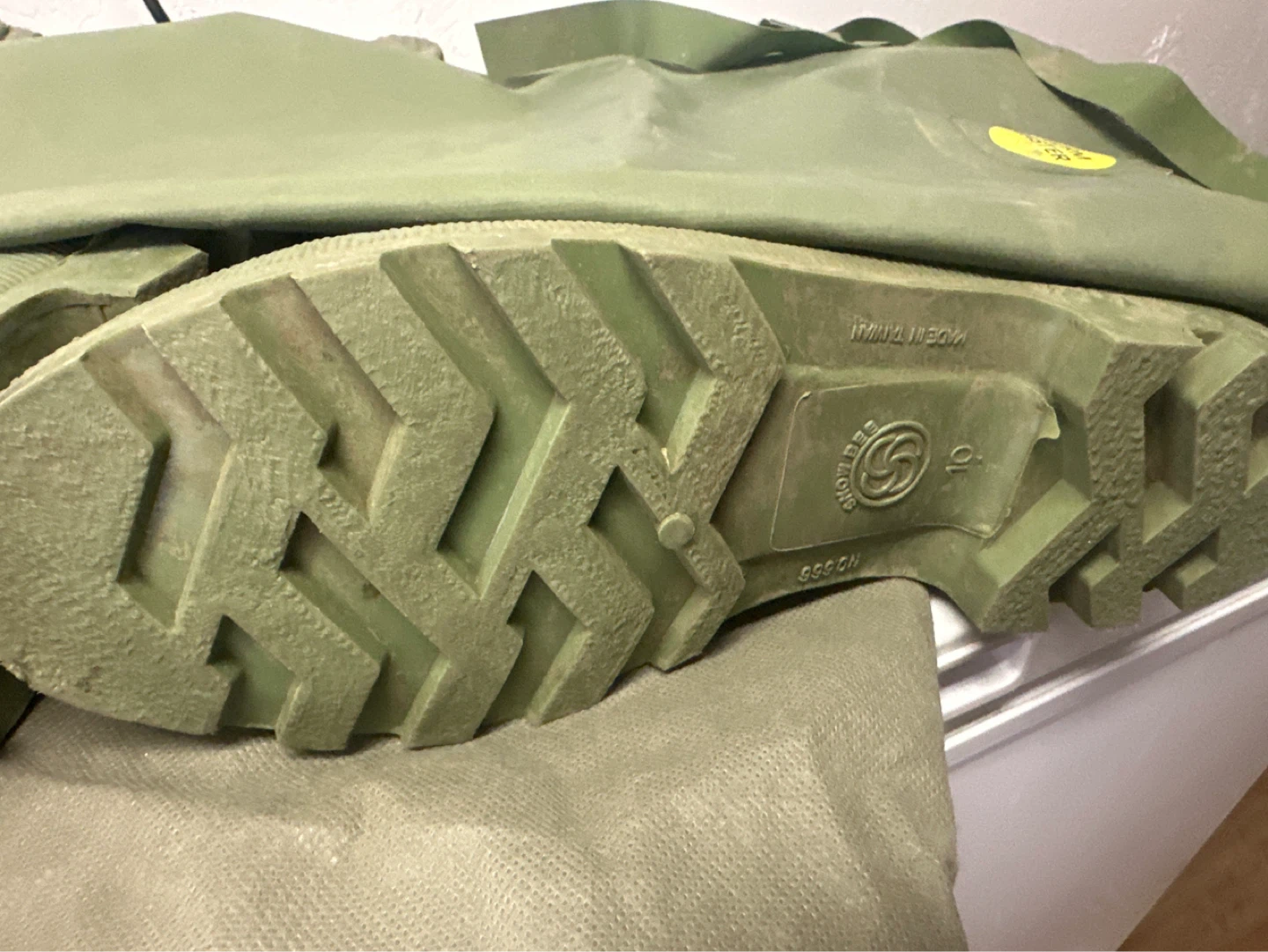Size 10 Green Waders Boots fishing rubber boots - photo 3