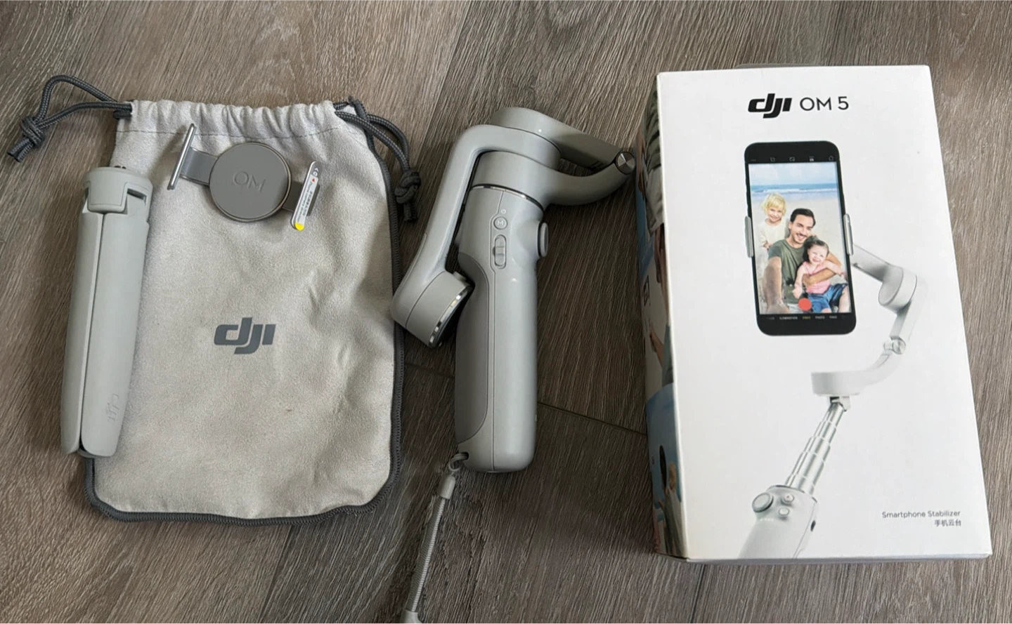 DJI OM 5 Smartphone Gimbal Stabilizer