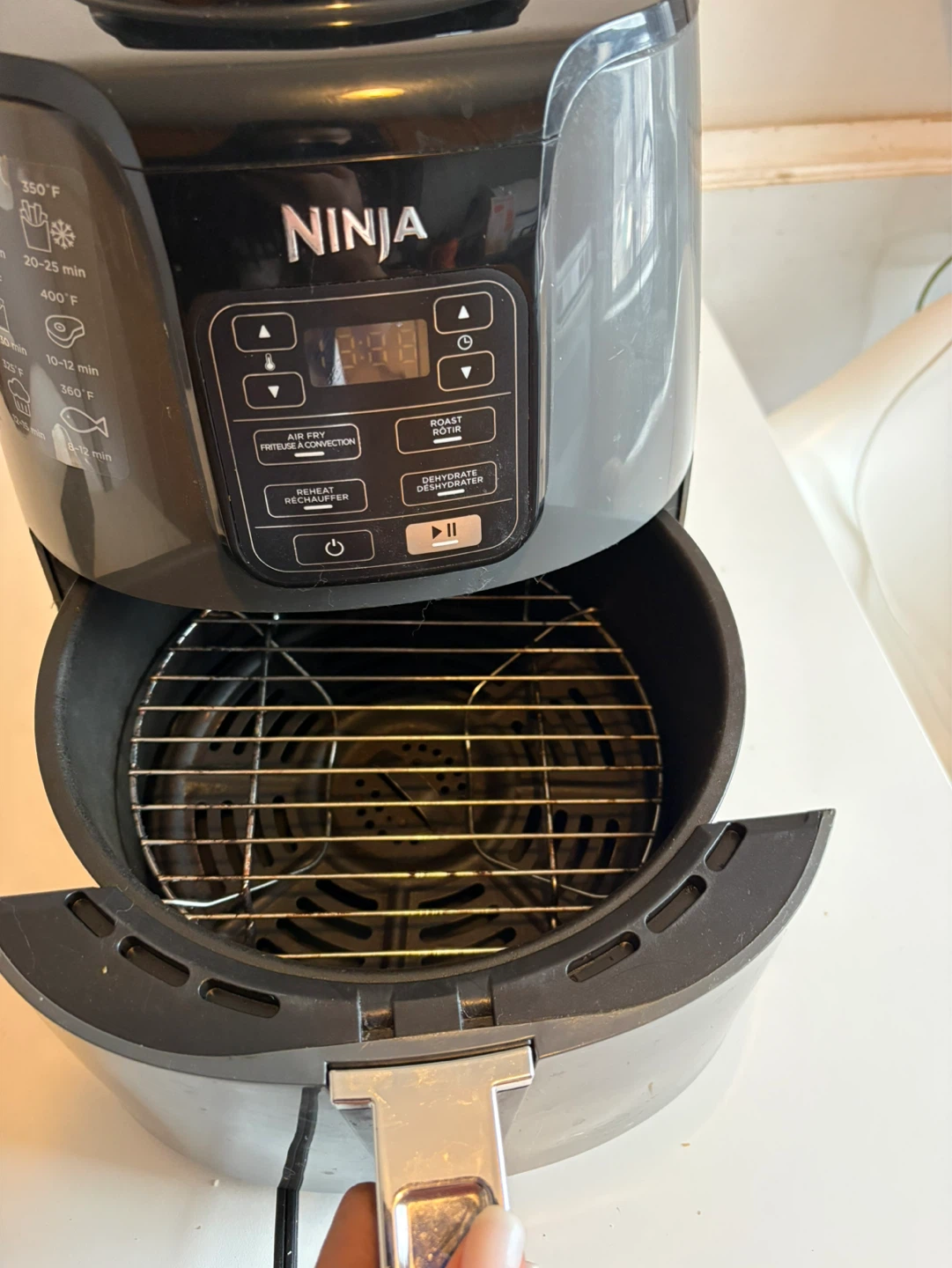 Ninja Air Fryer AF101C - photo 2