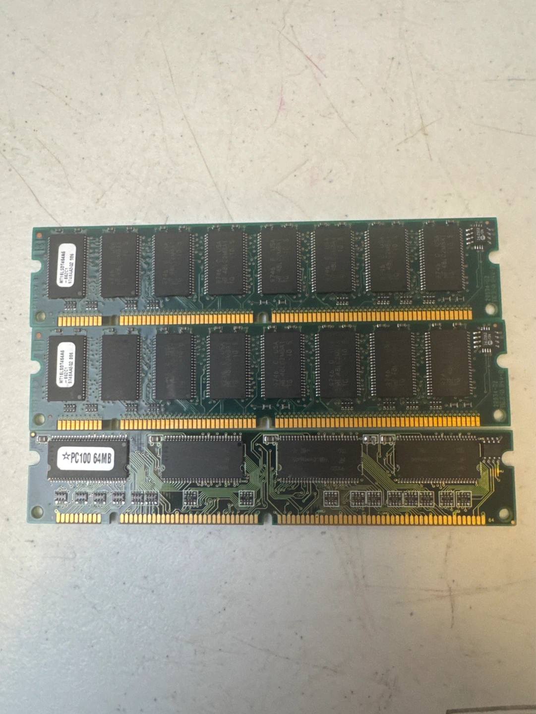 3x PC100 64MB RAM Modules