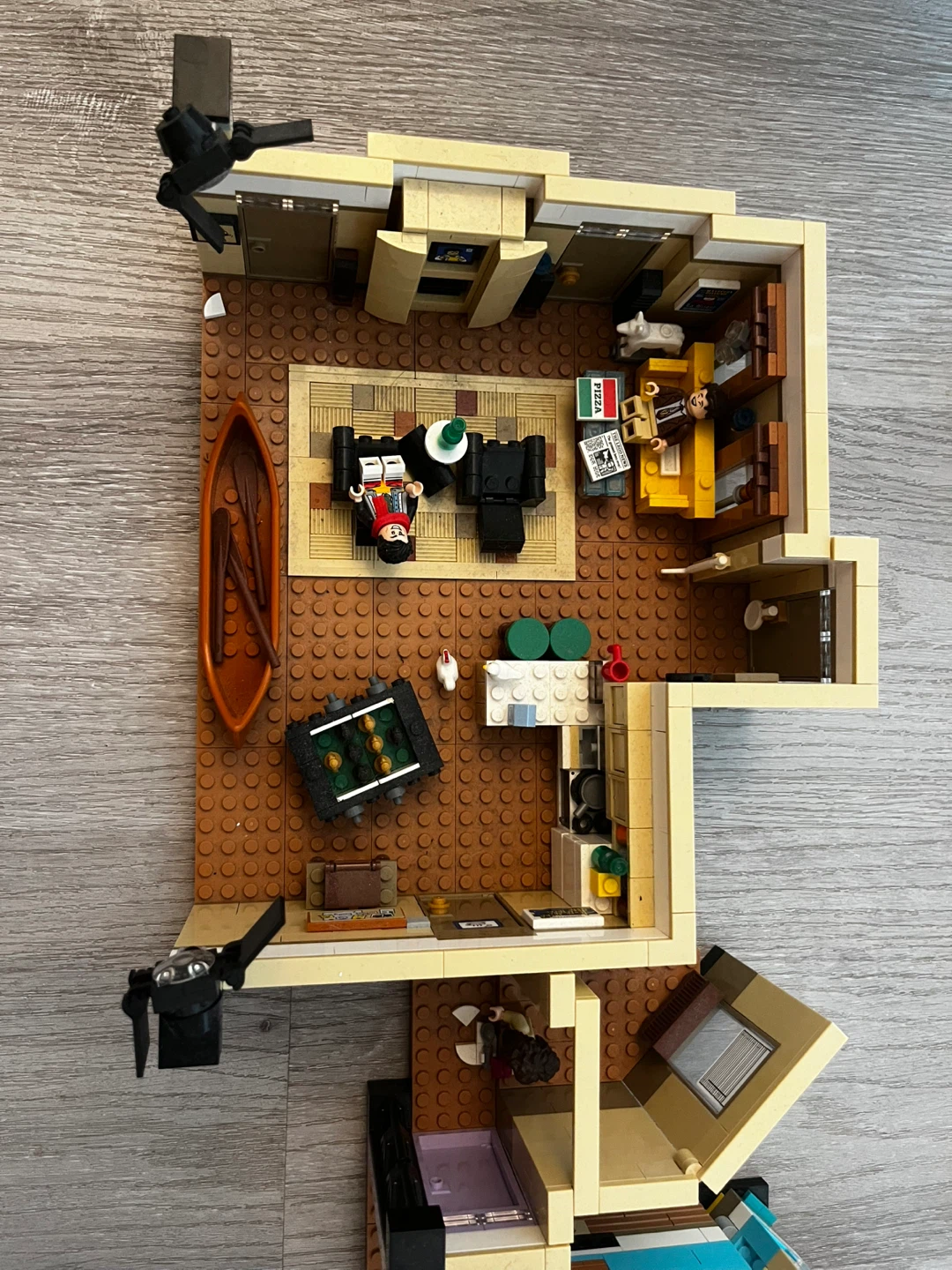 Lego Friends Apartment 10292 - photo 5