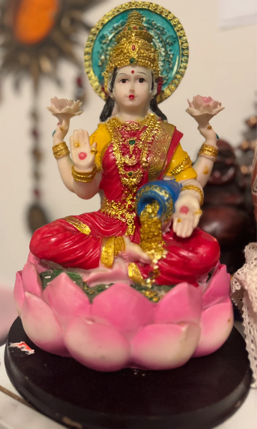 Lakshmi Mata Statue