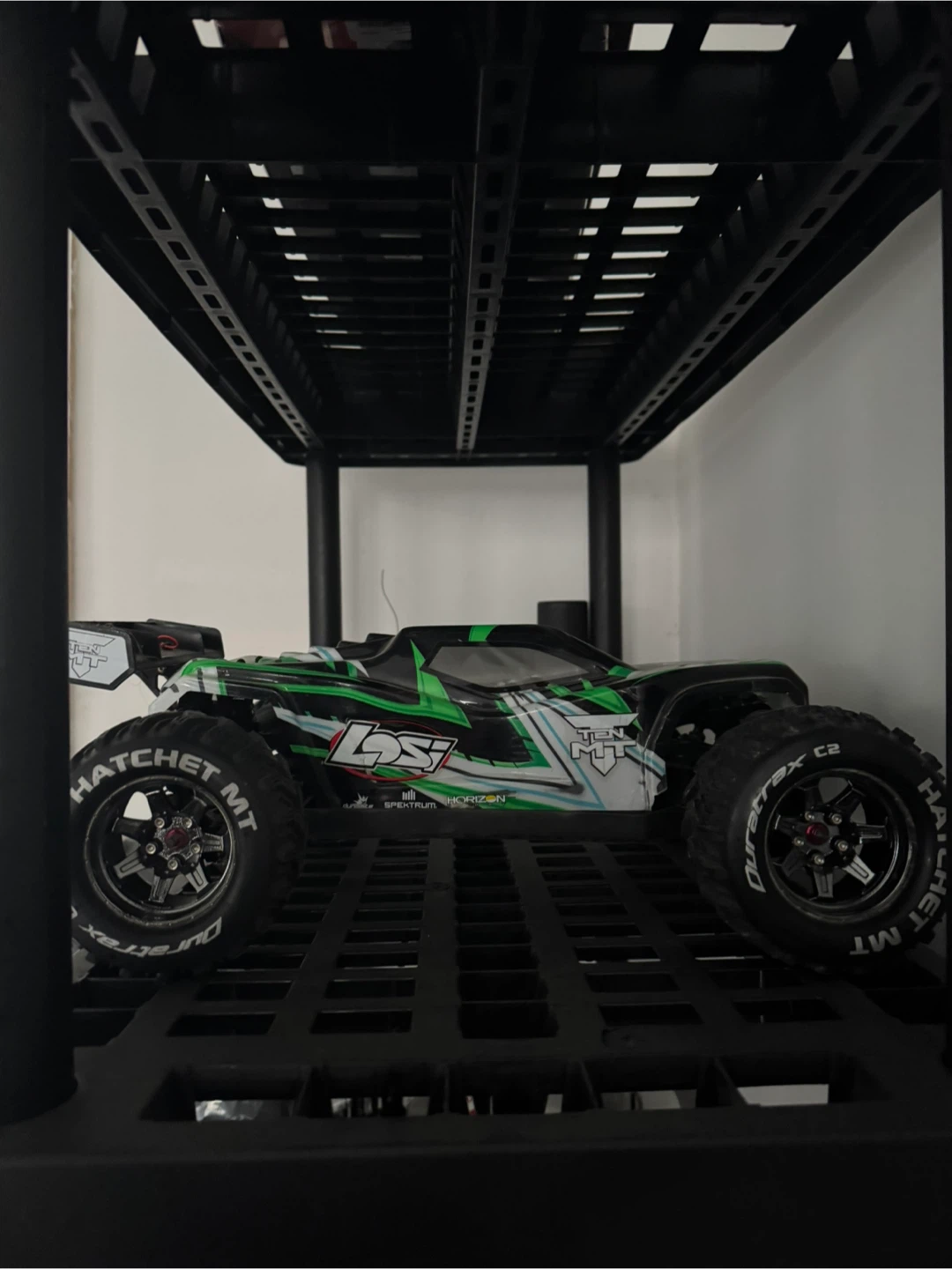 LOSI Hatchet MT RC Car - photo 2