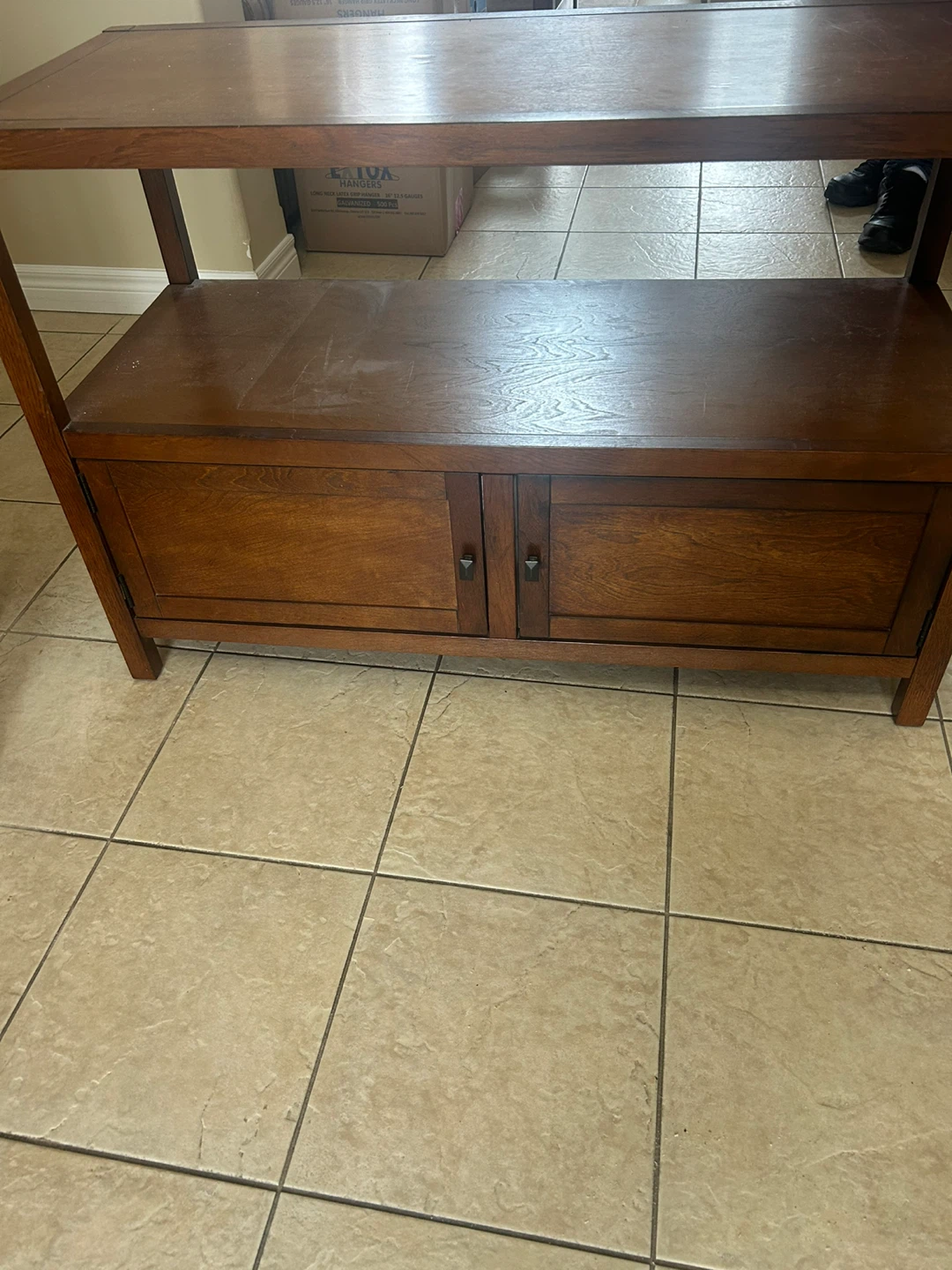 Entertainment table
