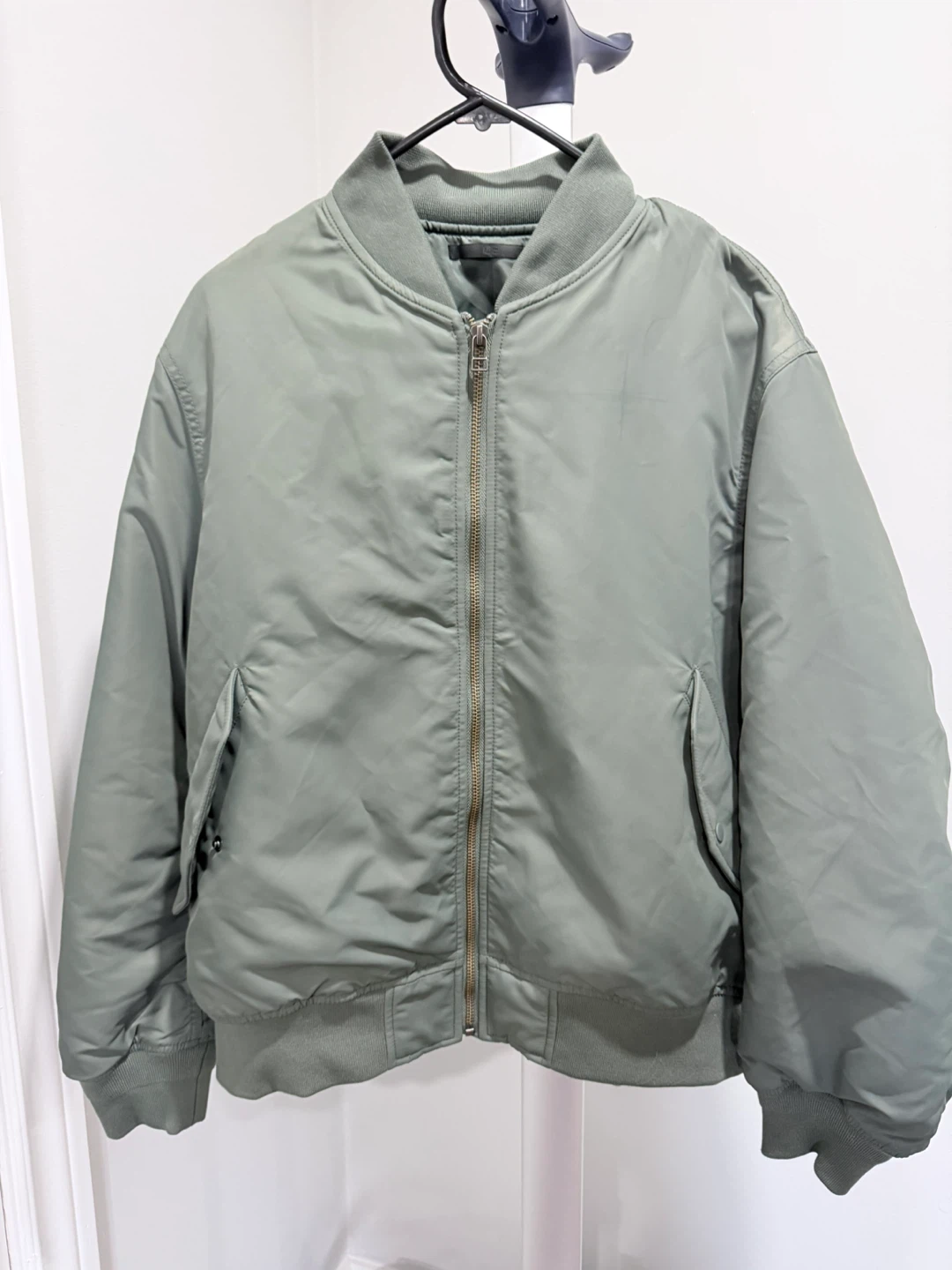 Uniqlo Bomber Jacket - FALL WINTER - photo 2