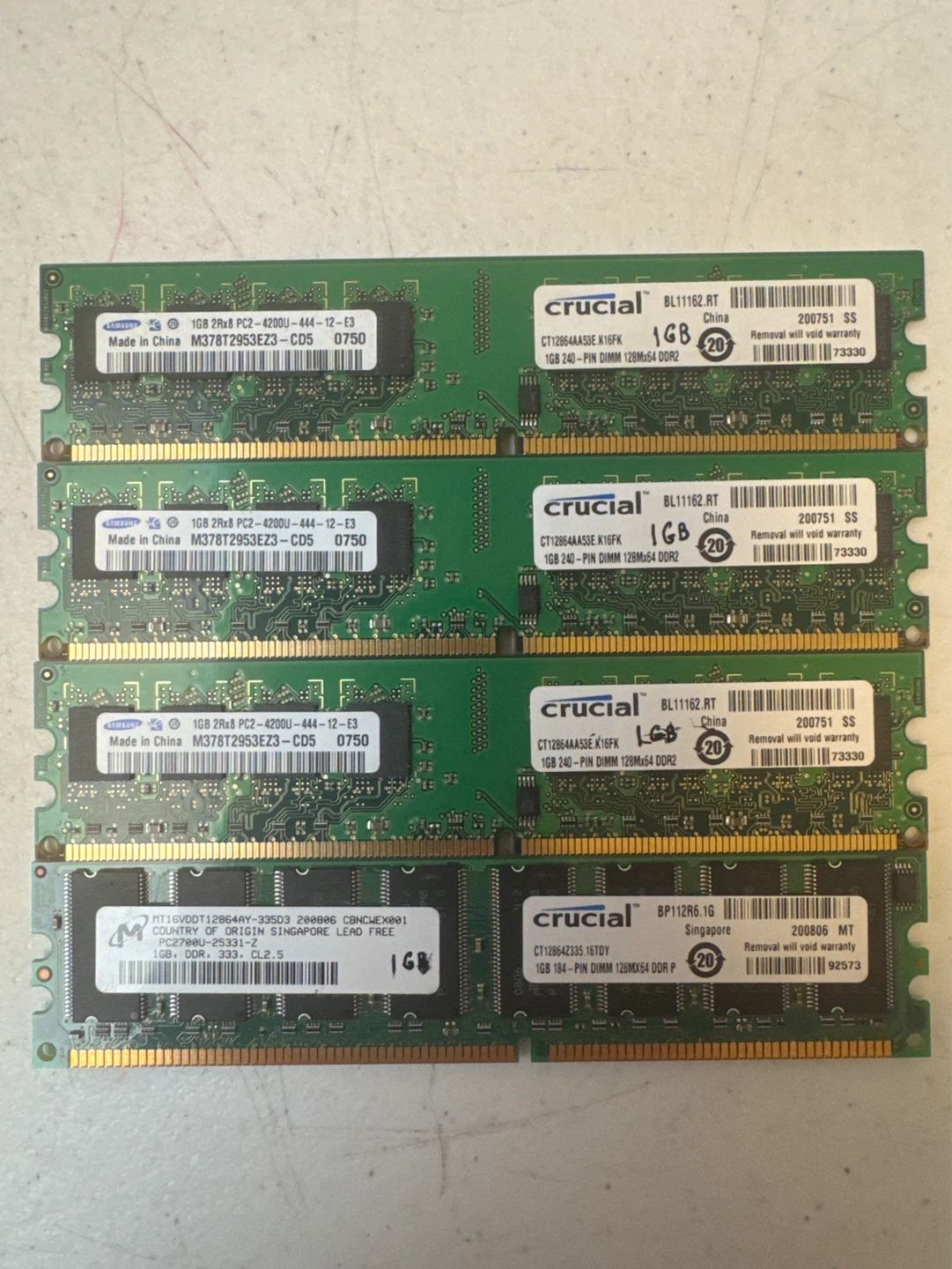 Crucial and Samsung DDR2 RAM Modules