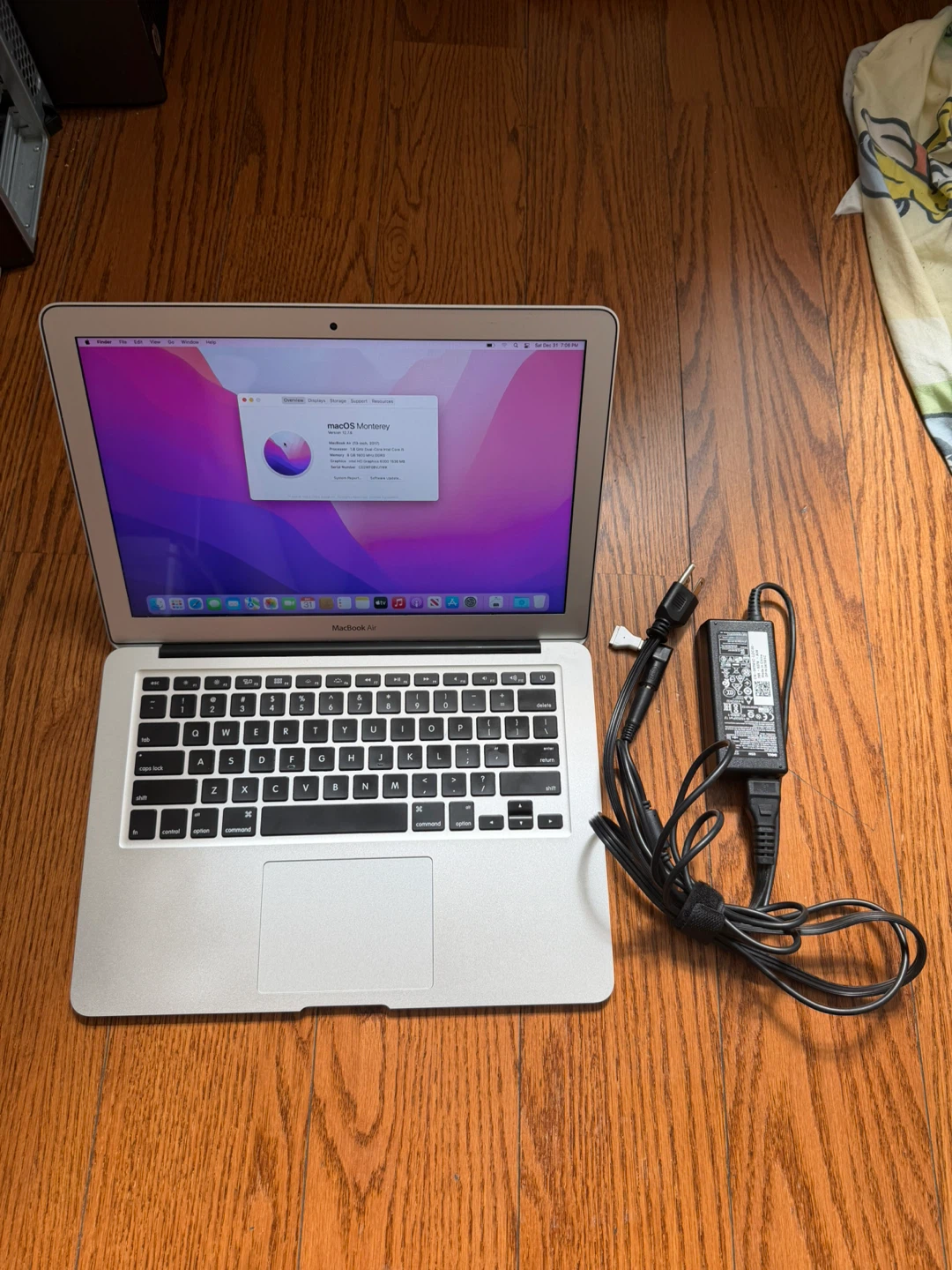 MacBook Air 13” 2017/8GB RAM/256GB SSD/Good Battery