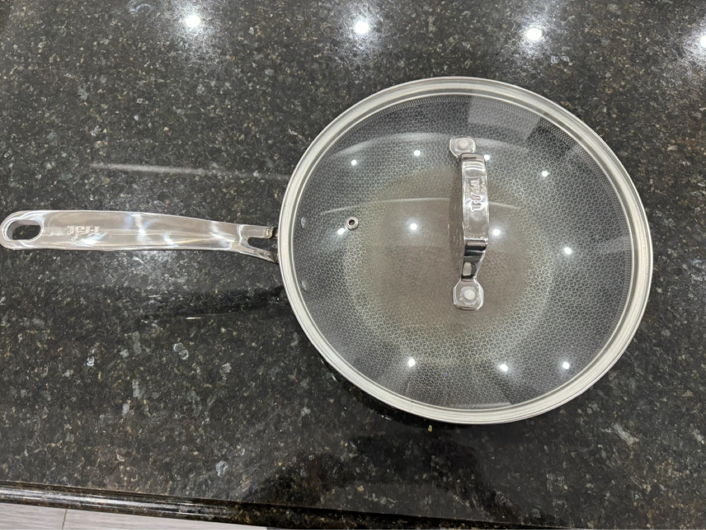 T-fal Fry Pan used, no damages heavy solid construction