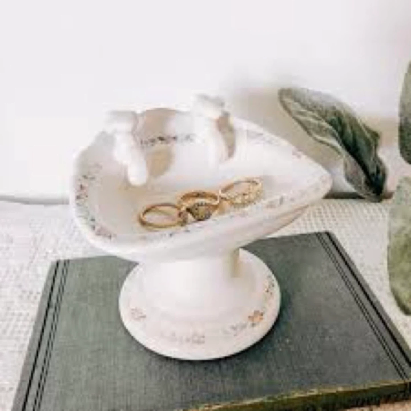 Vintage Soap Dish by Upper Canada Soap & Candle Makers - photo 5