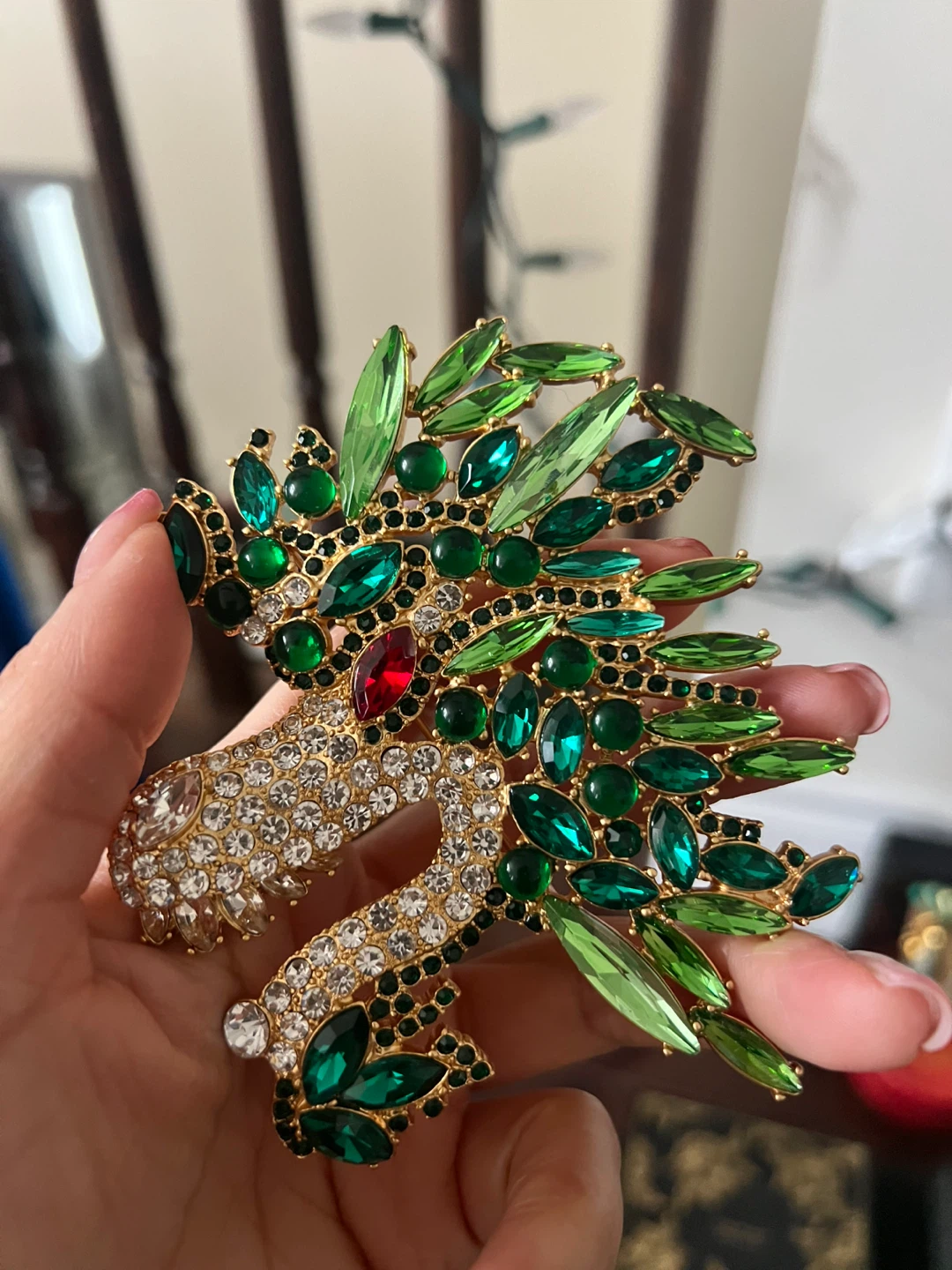Sparkling Green Leaf Brooch