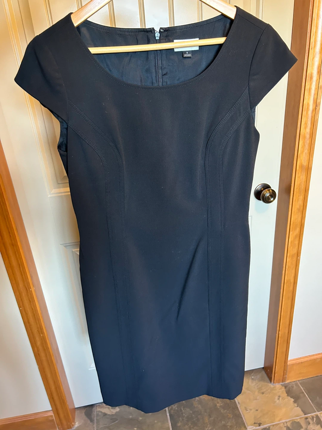 Tahari Arthur S. Levine Black Sheath Dress Size 6