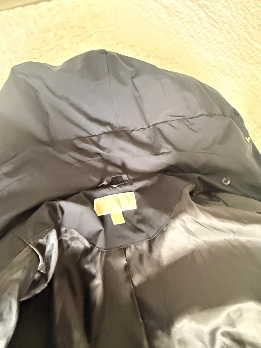 Michael Kors Black Puffer Coat - Size M - photo 4