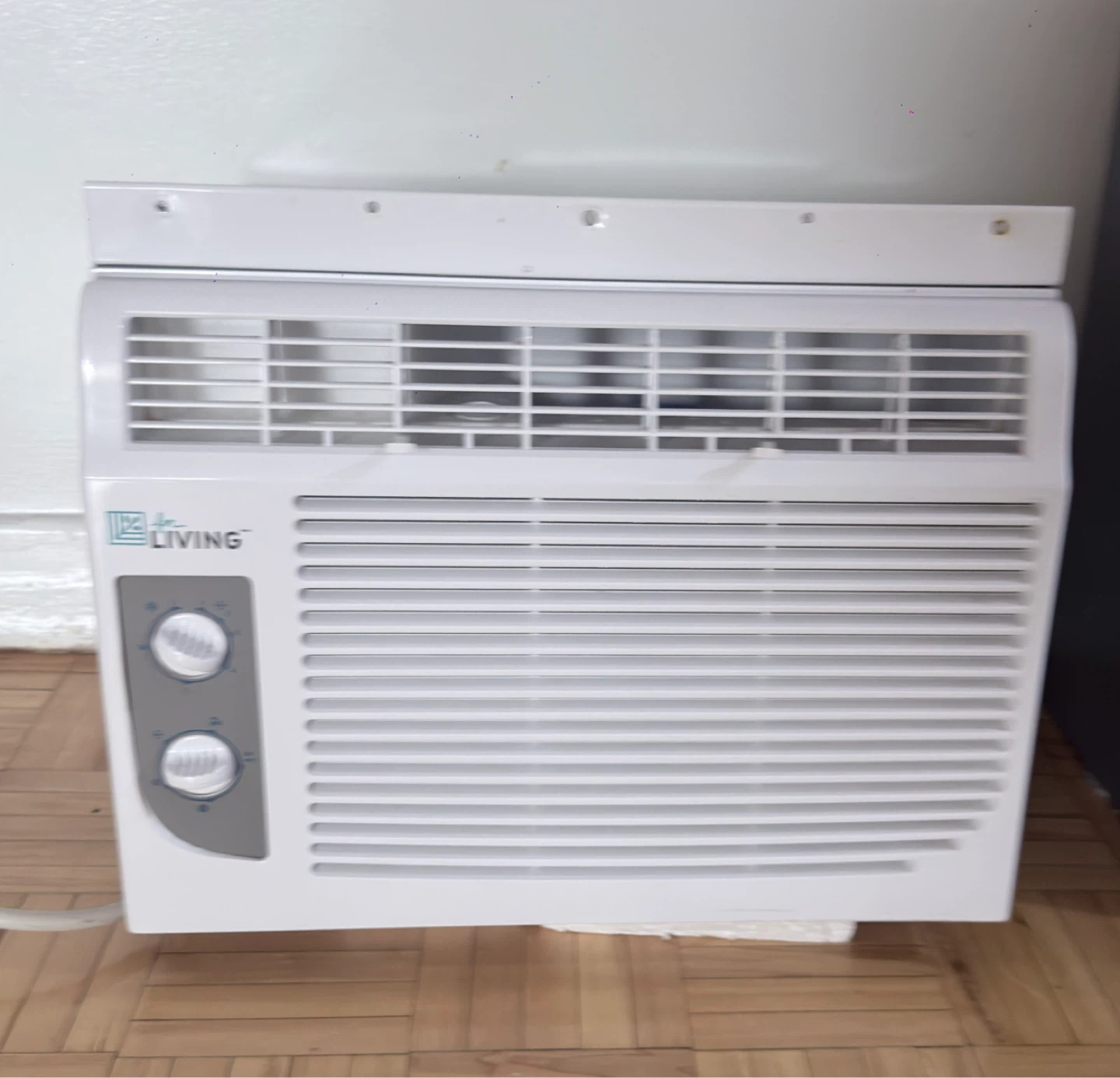 5000 BTU Living Air Conditioner Unit