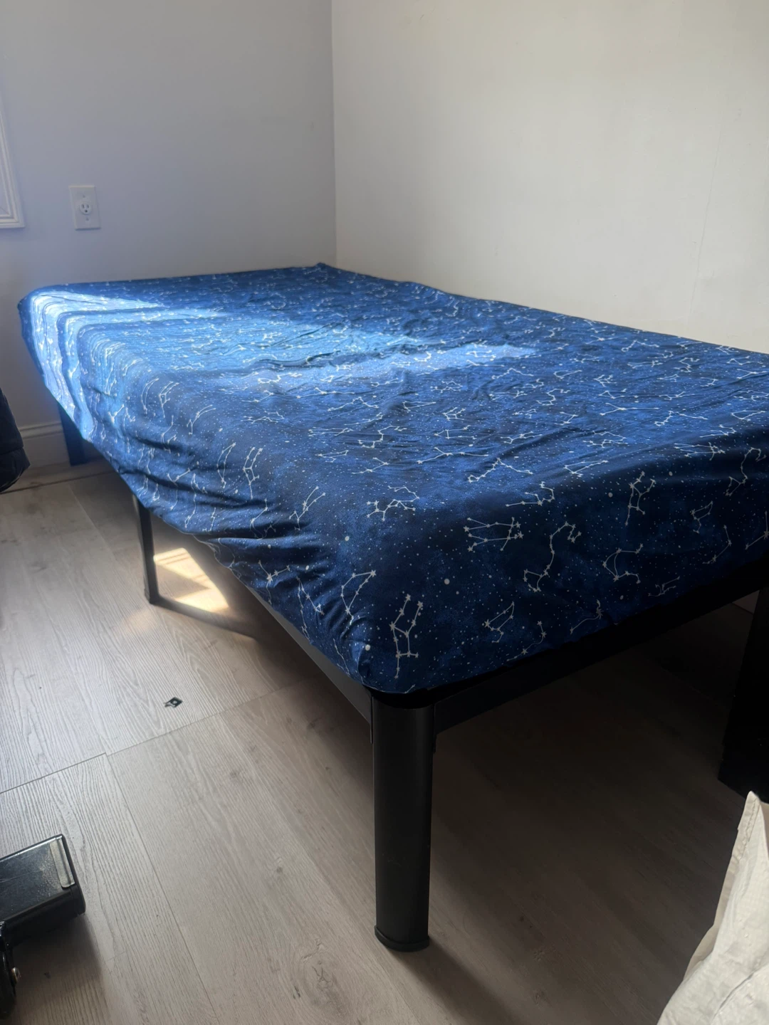 Black Metal Twin Bed Frame - photo 2