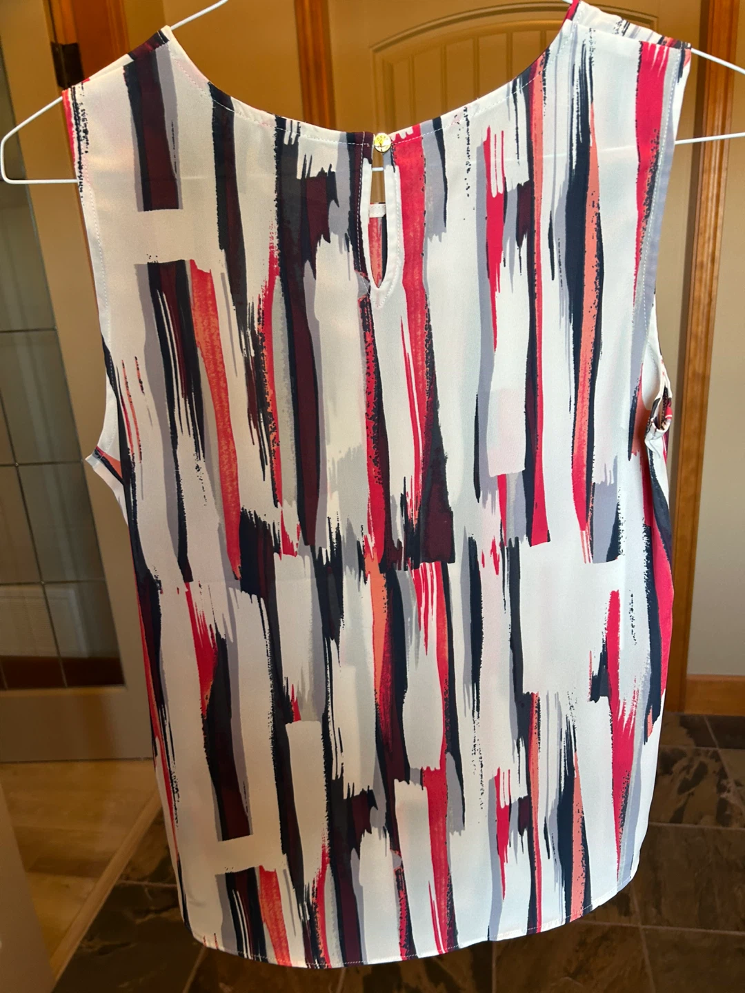 DKNY Women's Sleeveless Top - Size L - photo 5