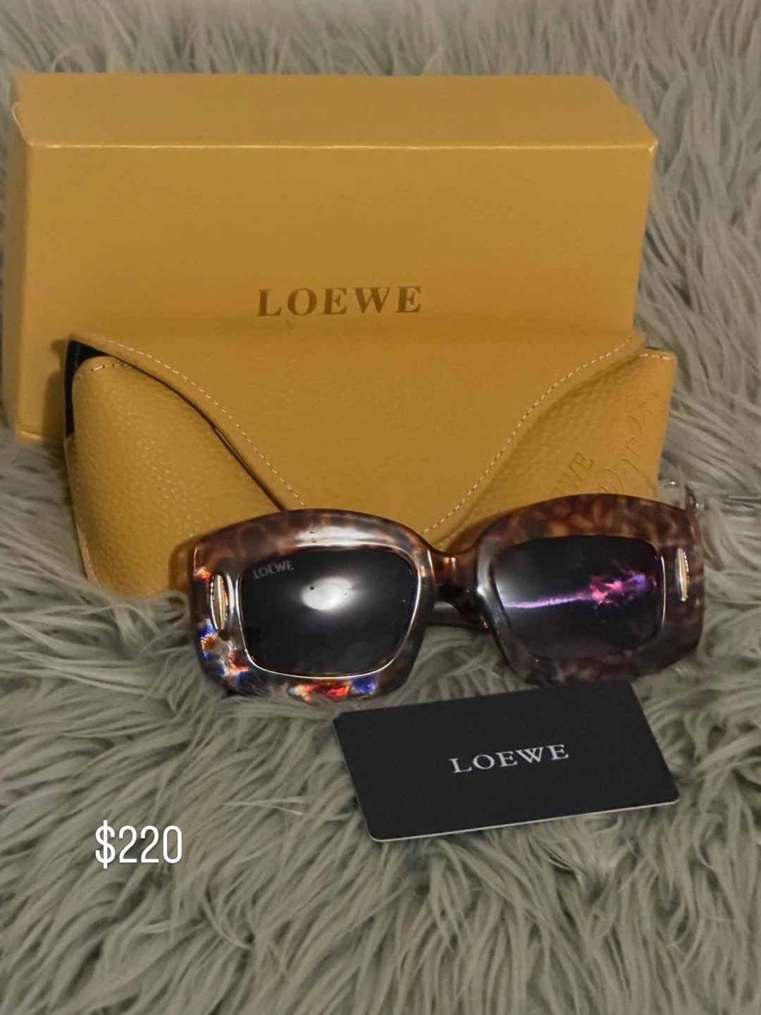 LOEWE Sunglasses