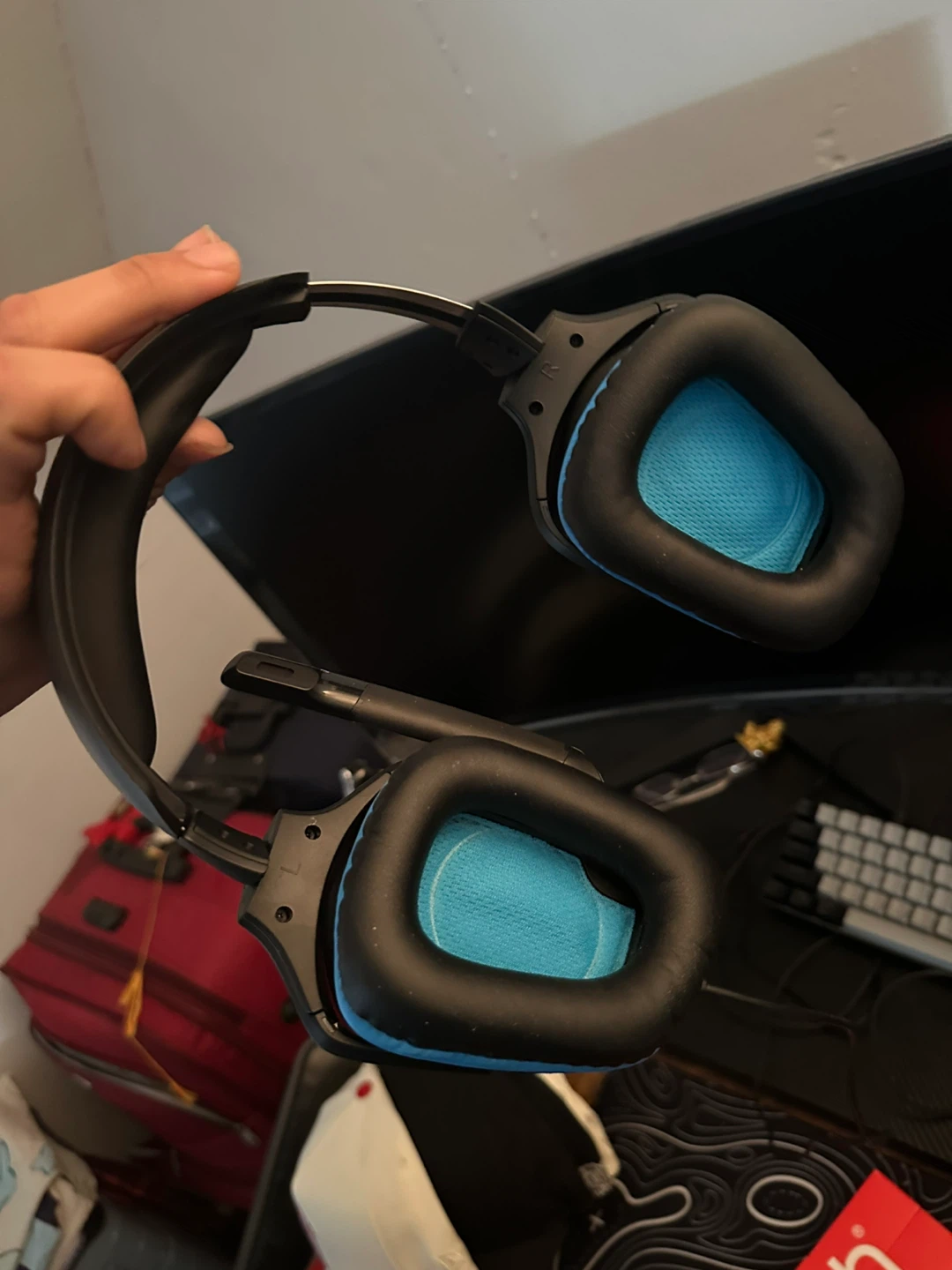 Logitech G432 Gaming Headset with box - photo 3