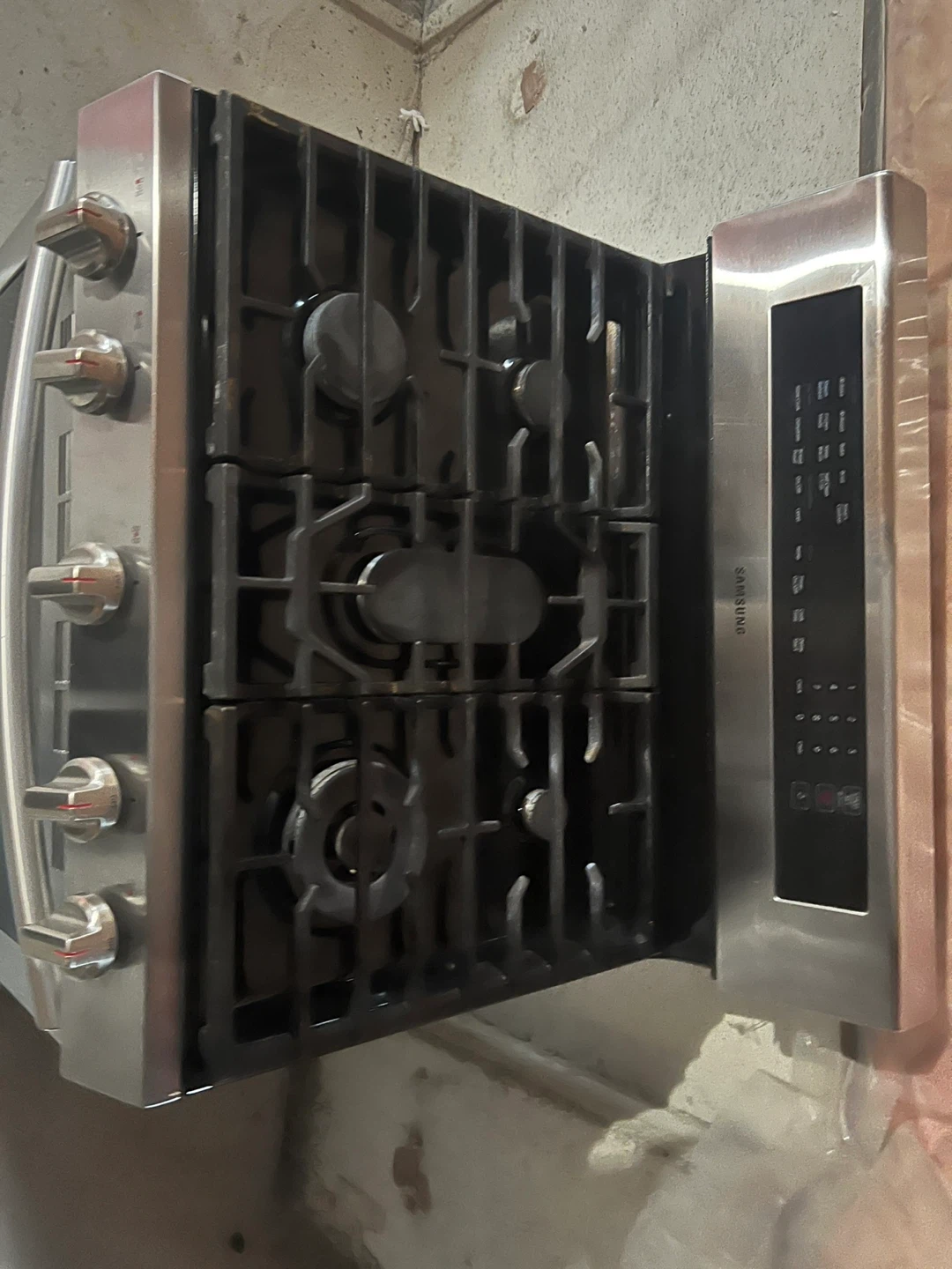 Samsung Gas Range - Stainless Steel - photo 2