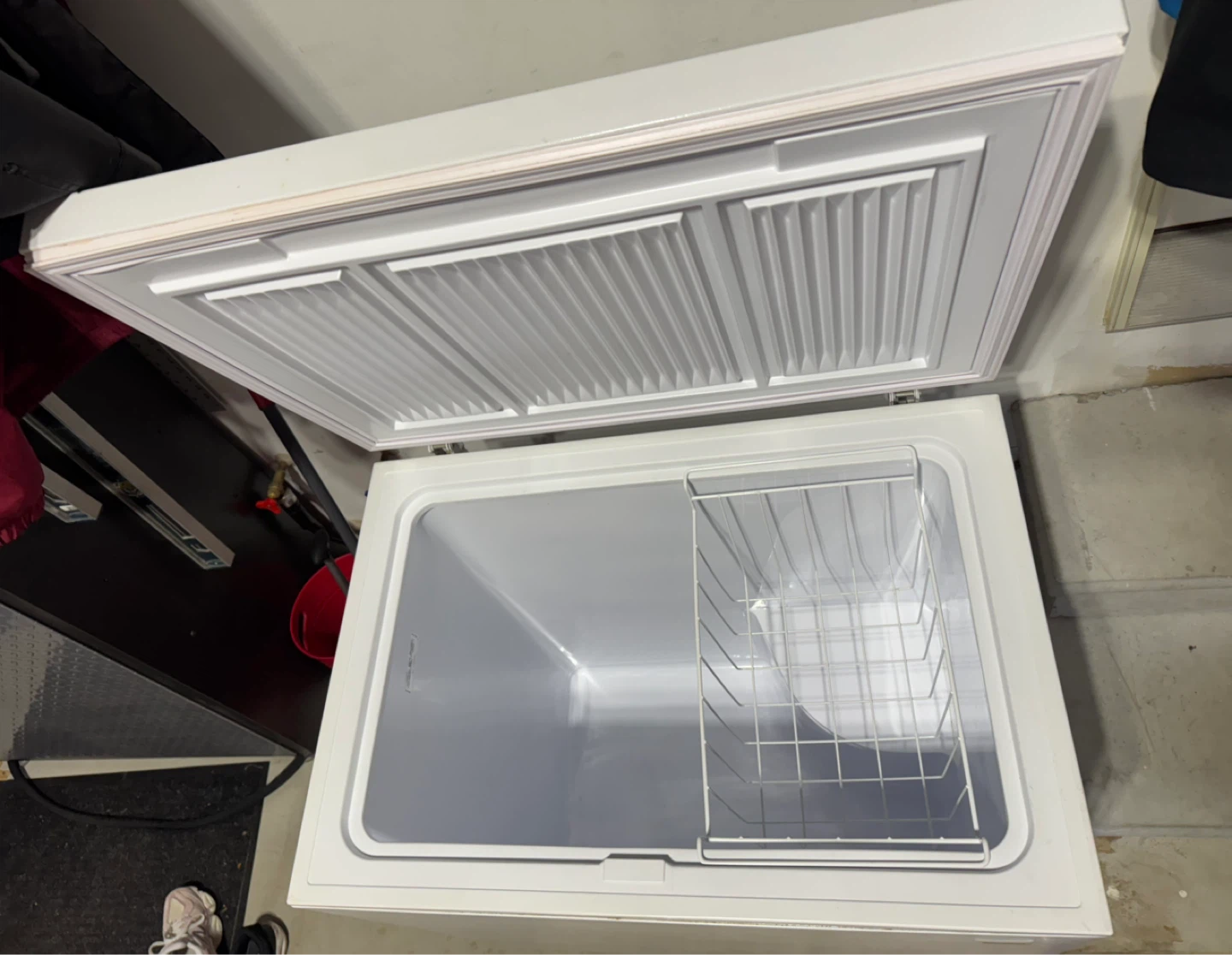 Kenmore Chest Freezer - photo 2