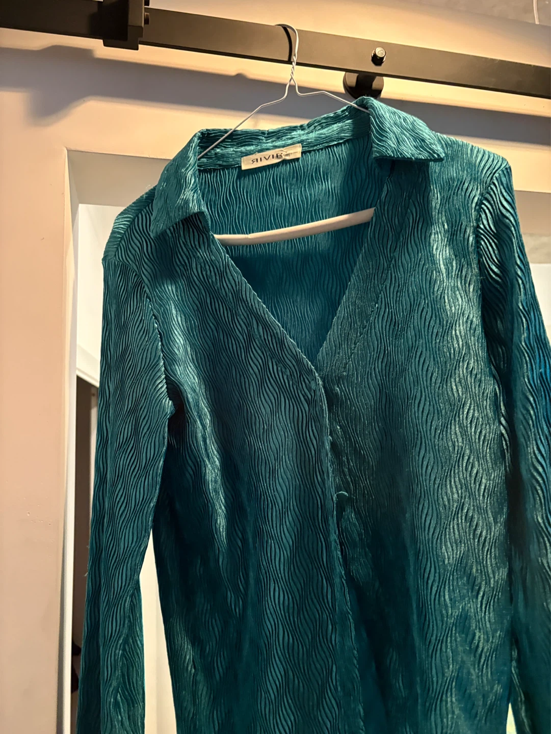 Teal Wave Pleat Button-Up Shirt with Matching Pants - photo 4