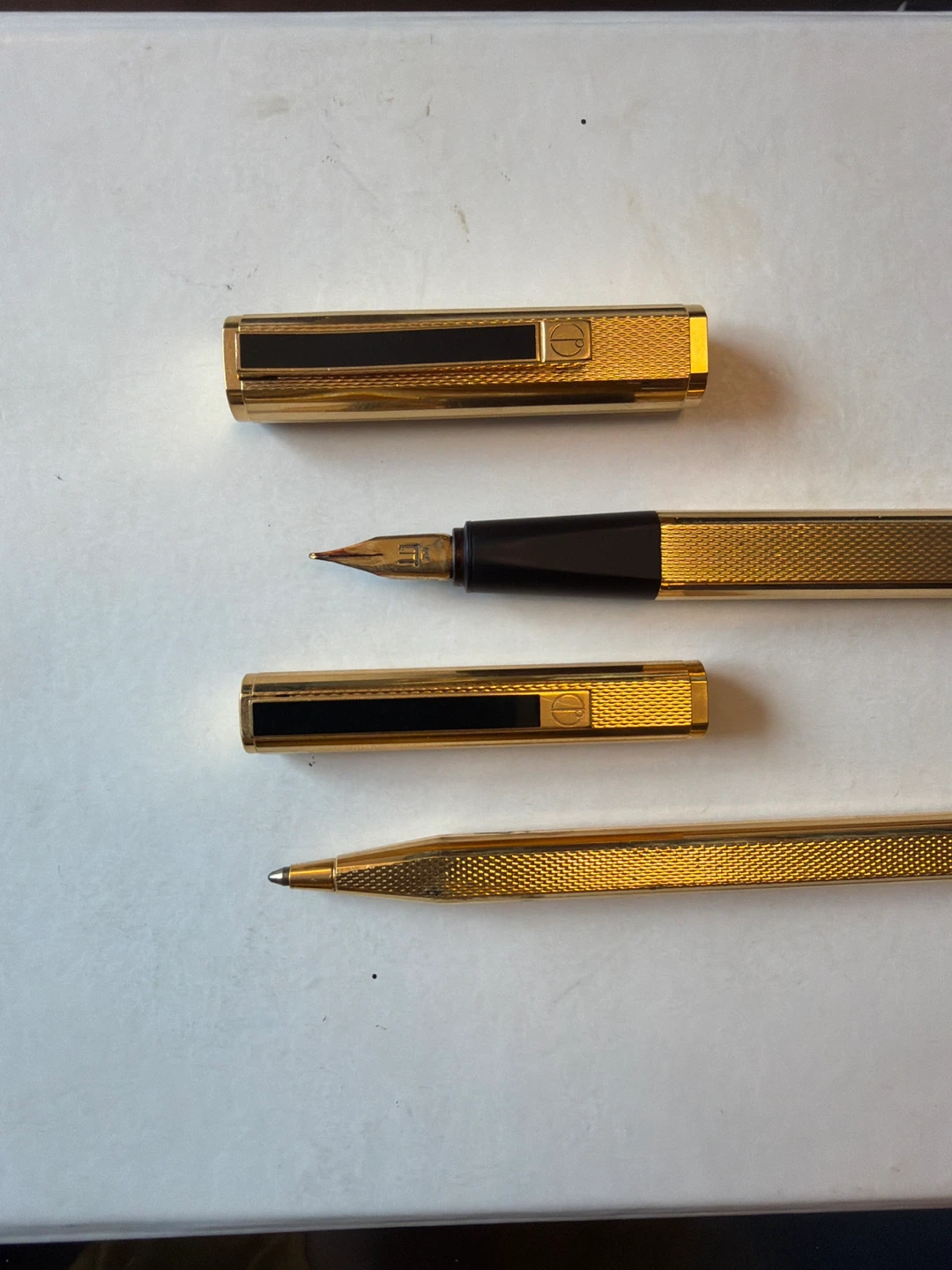 Dunhill Gold Plated Fountain & Ballpoint Pens Set - photo 2