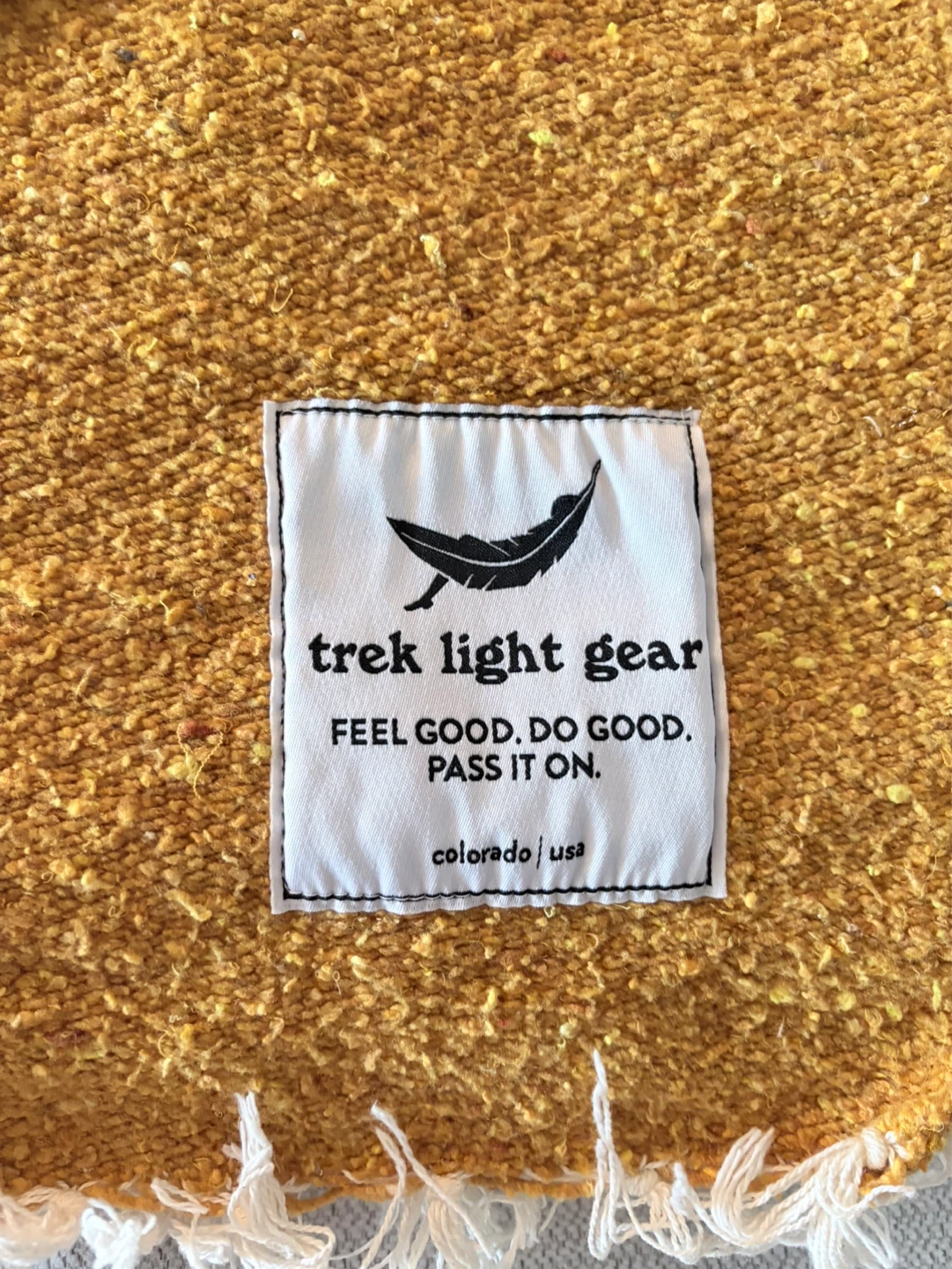 Trek Light Gear Peace Sign Blanket - photo 2