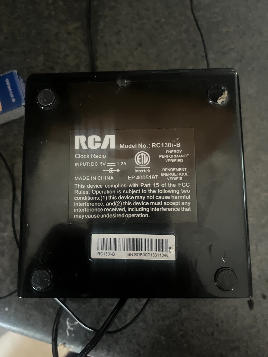 RCA RC130i-B Clock Radio with Docking Station - photo 3