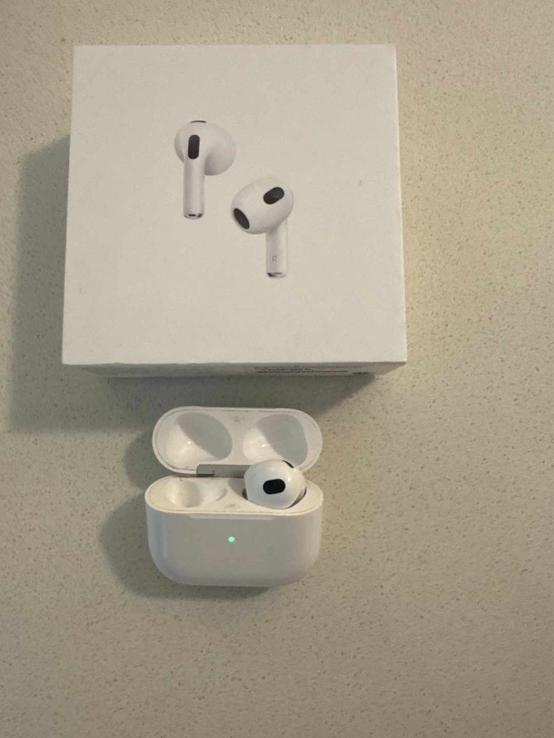 Apple AirPods (3rd Generation) with Lightning Charging Case - photo 3