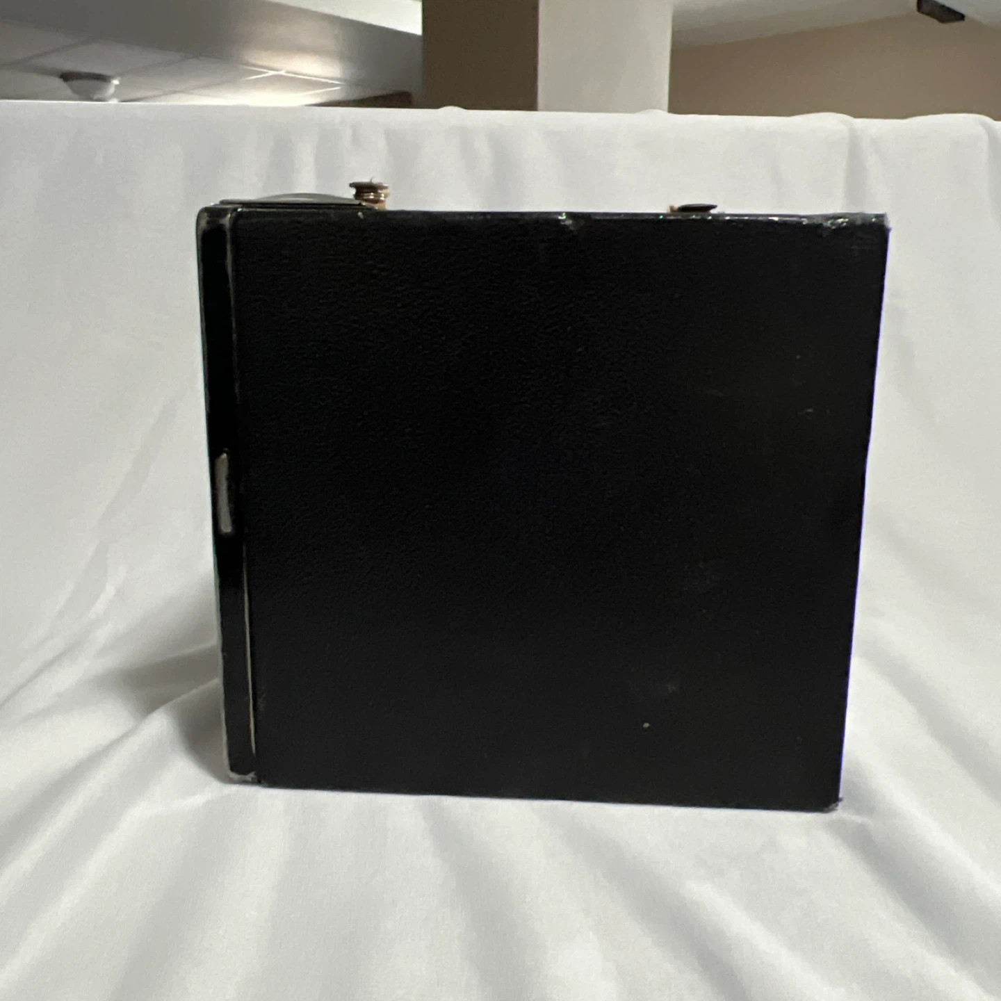Vintage Kodak Brownie Six-16 Box Camera - photo 5