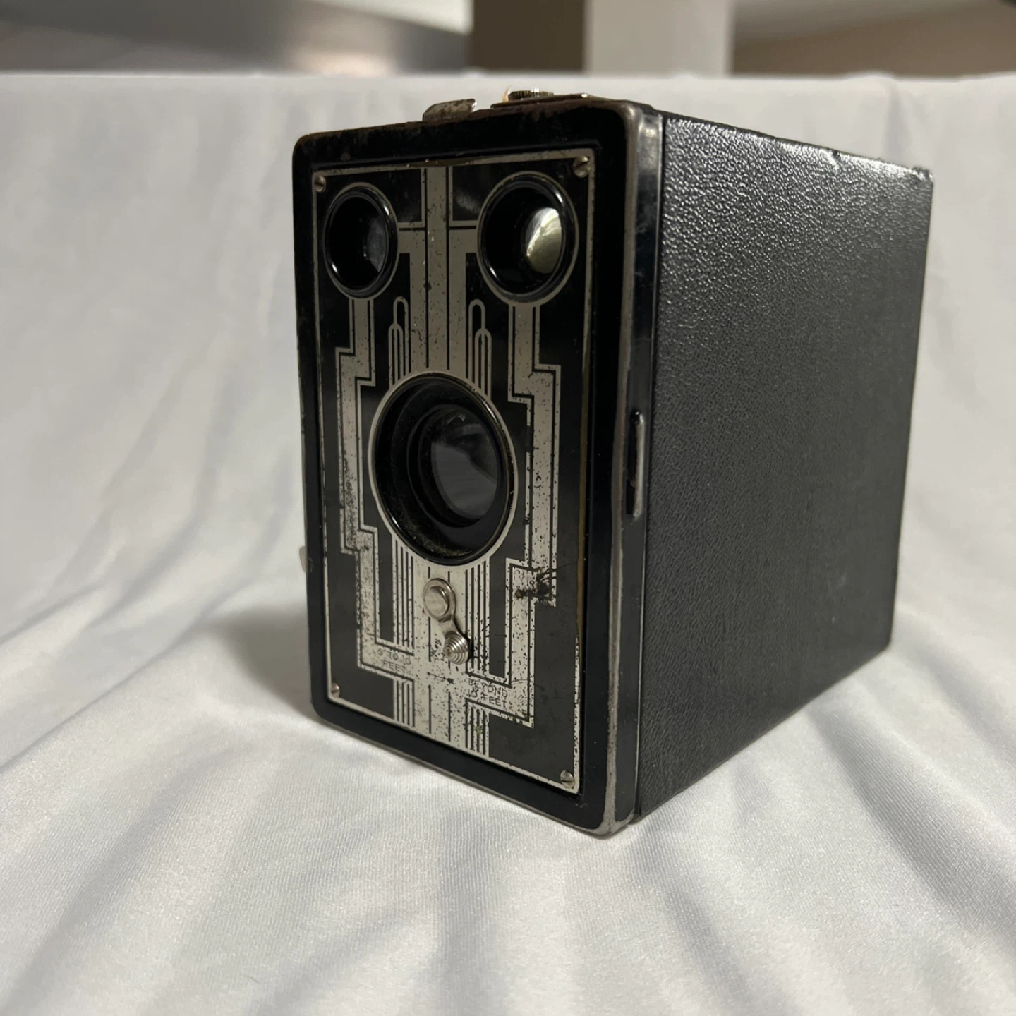 Vintage Kodak Brownie Six-16 Box Camera - photo 4