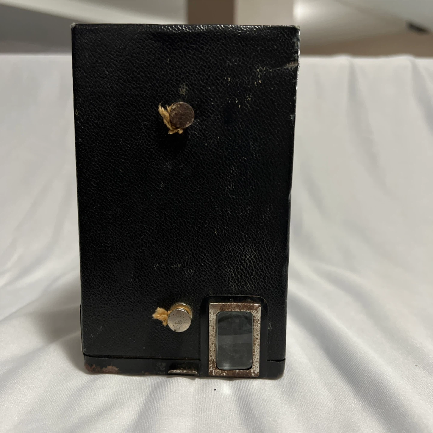 Vintage Kodak Brownie Six-16 Box Camera - photo 3