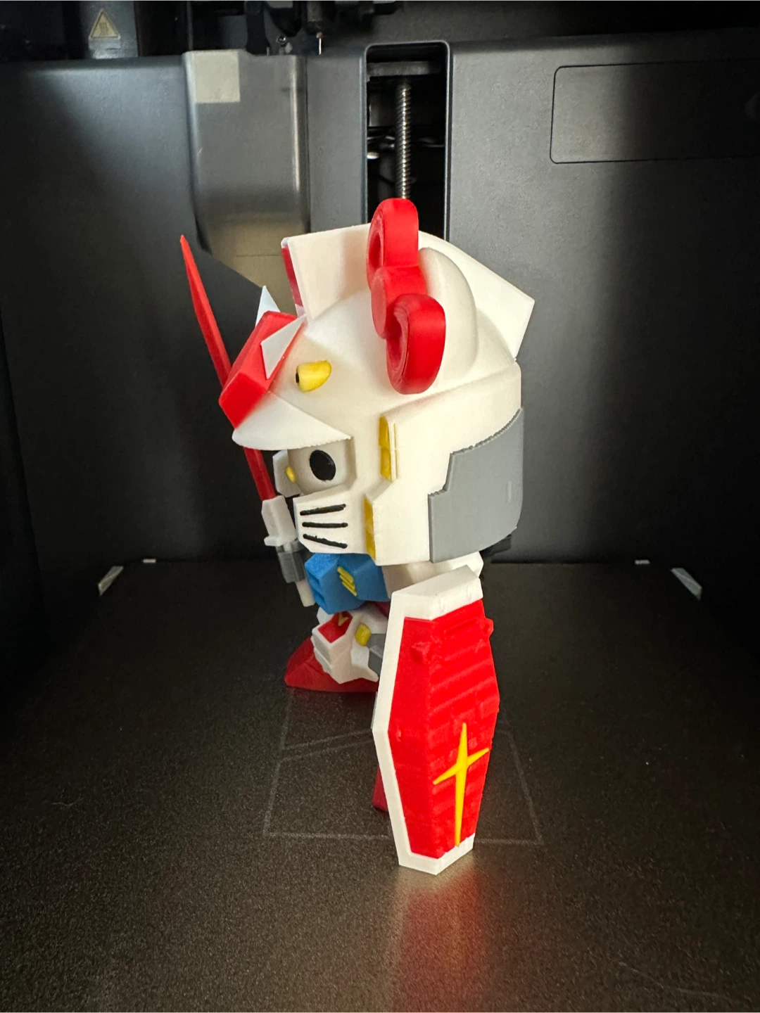 Hello Kitty Gundam Action Figure - photo 2