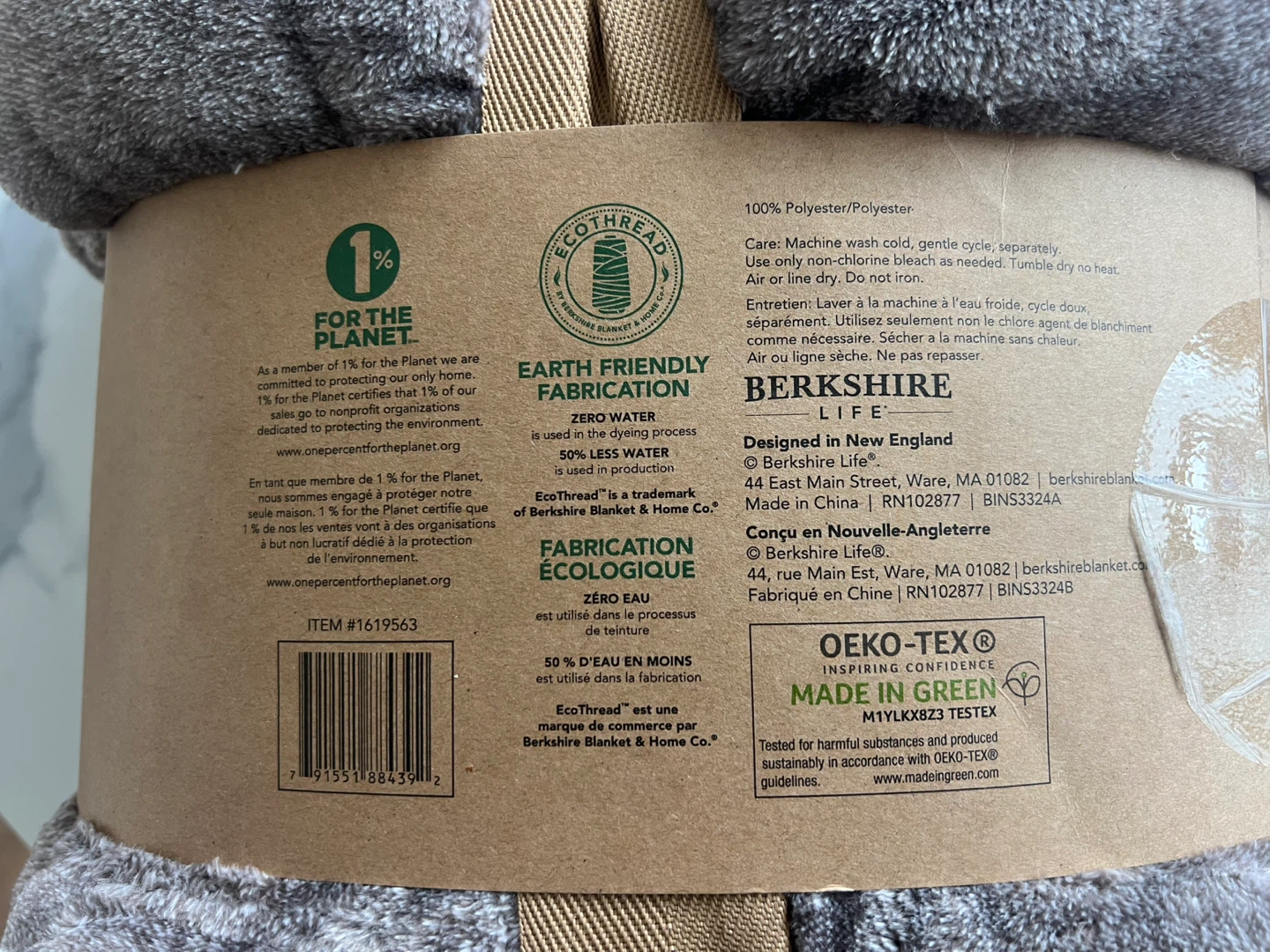 BRAND NEW Berkshire Life Eco Soft Queen Grand Blanket - photo 2