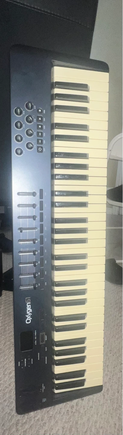 M-Audio Oxygen 61 61-Key USB MIDI Controller - photo 2