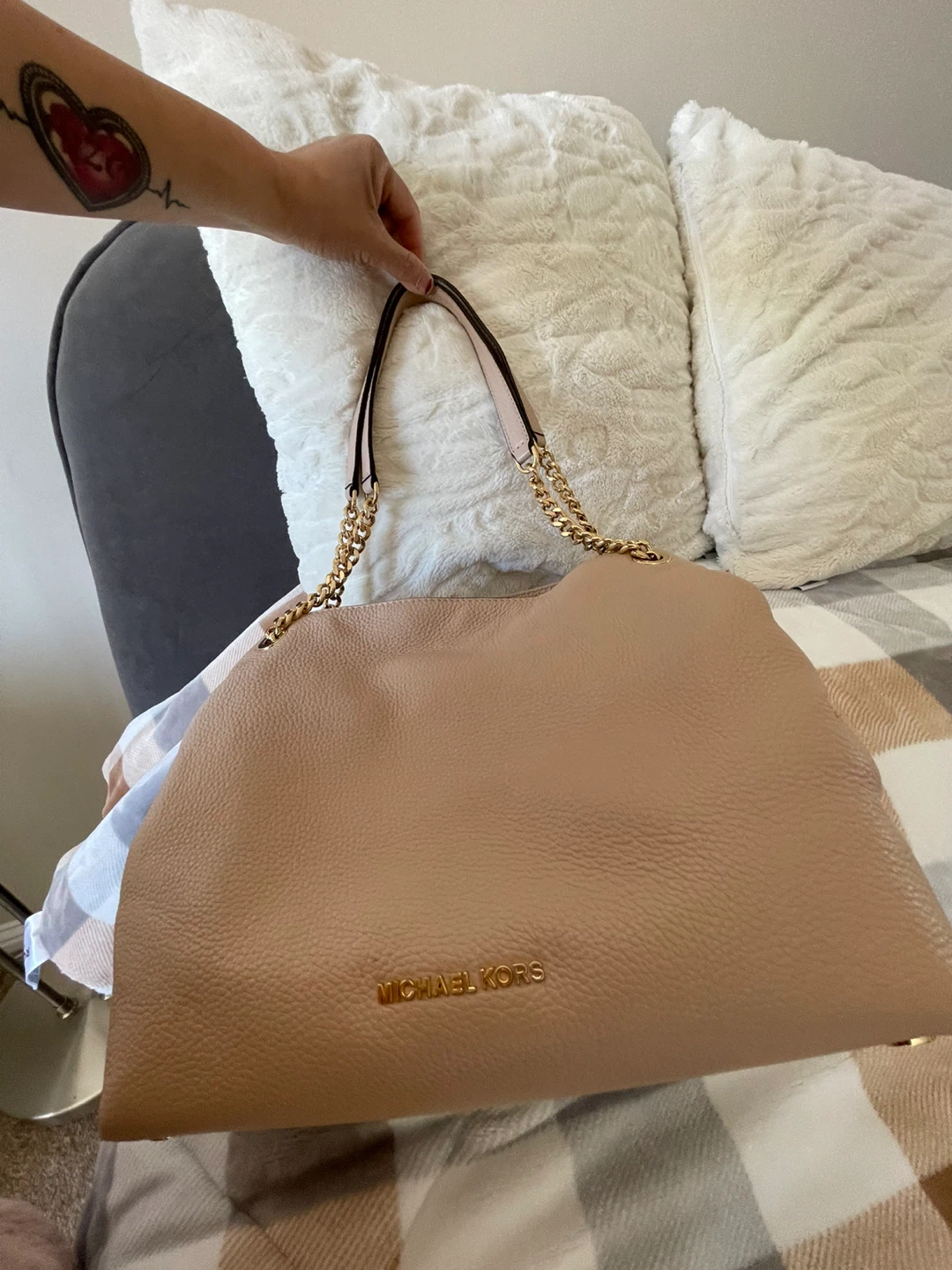 Michael Kors Leather Shoulder Bag - photo 2