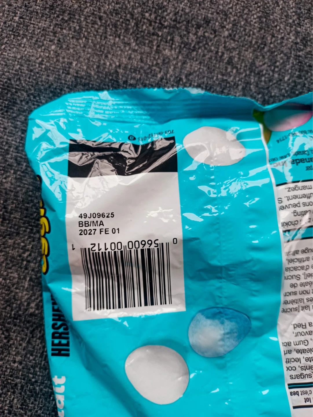 Hershey's Eggies Milk Chocolate Candies (2 x 400g) - photo 2