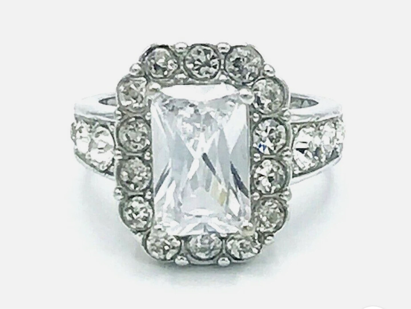 Sparkly Ring with emerald Stones ( NVC stamped )