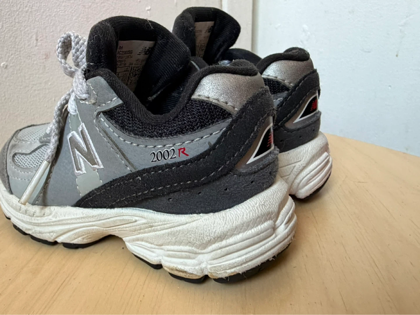 New Balance Toddler shoes size 6.5 - photo 3