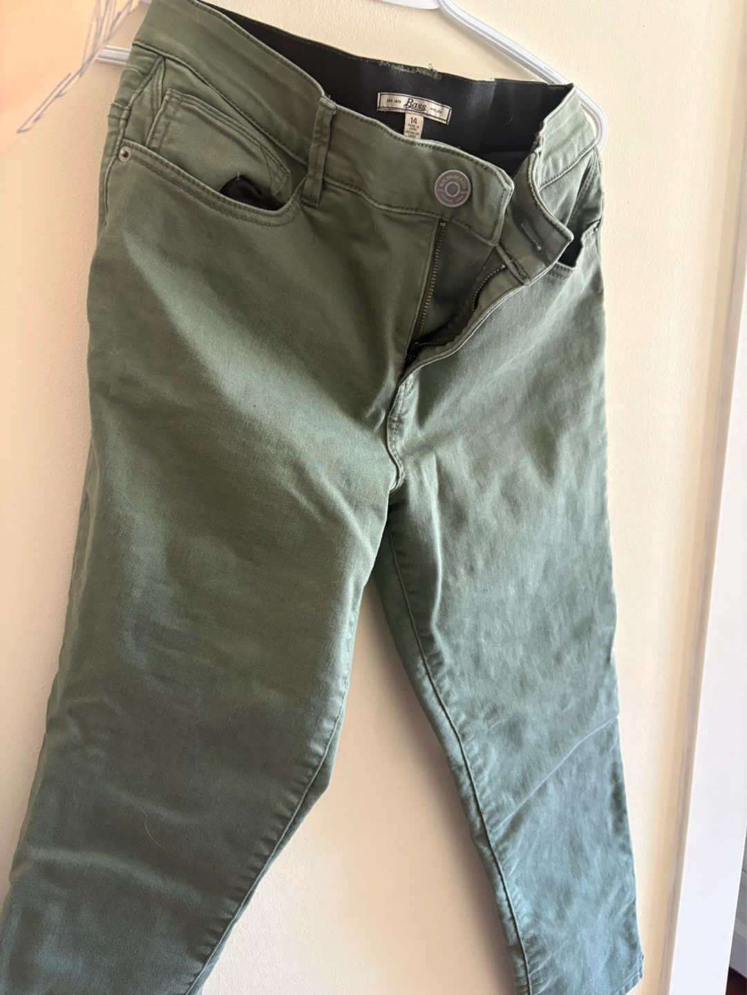 G.H. Bass & Co. Women's Green Pants - Size 14