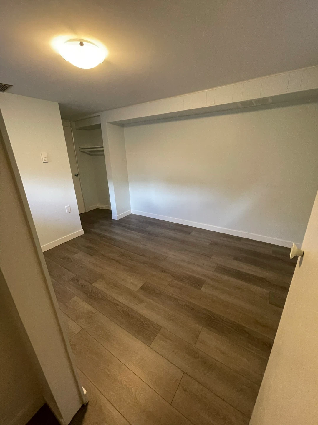 $1,400 / 1br - 1 bedroom basement (Vancouver) - photo 4