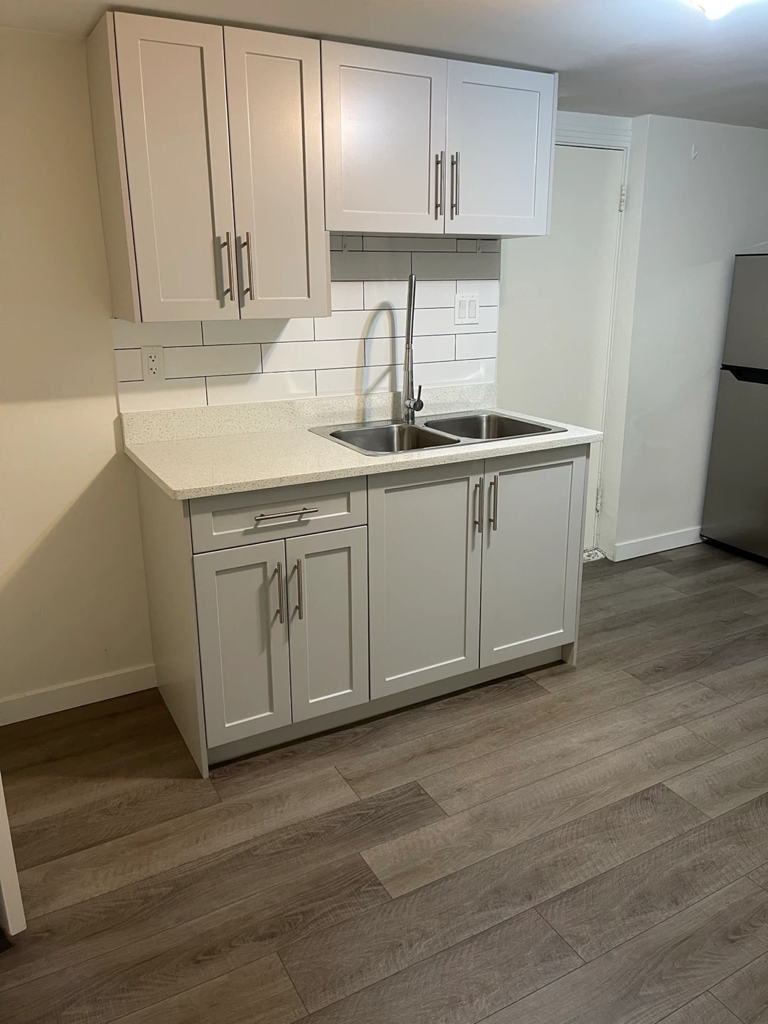 $1,400 / 1br - 1 bedroom basement (Vancouver) - photo 2