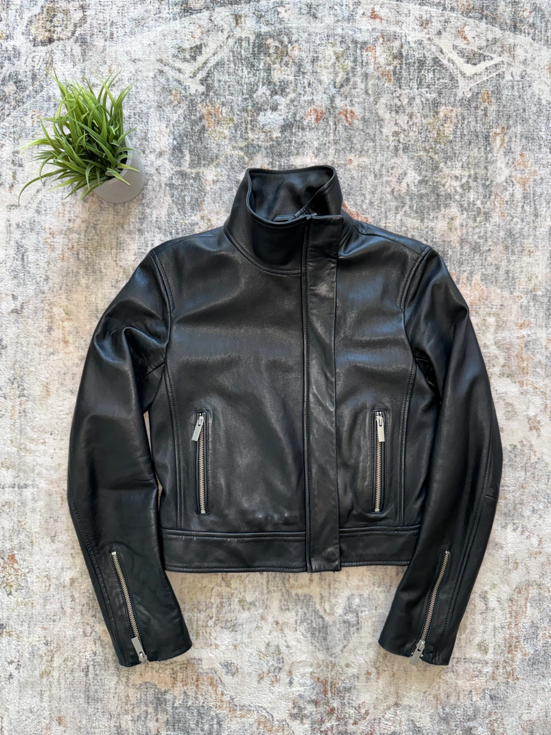 Aritzia Babaton Jagger Leather Moto Jacket - photo 2