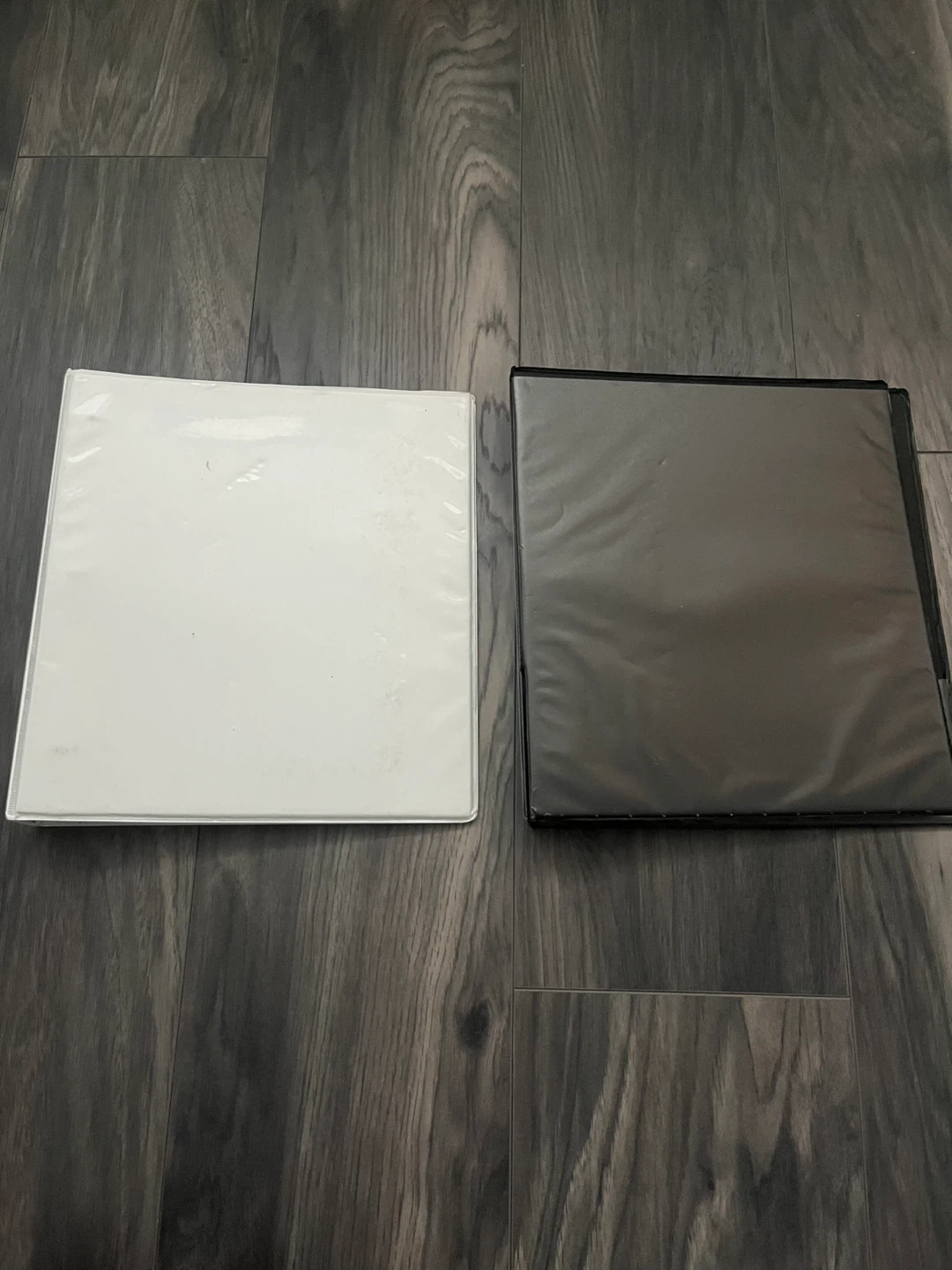 White & Black Binders - photo 2
