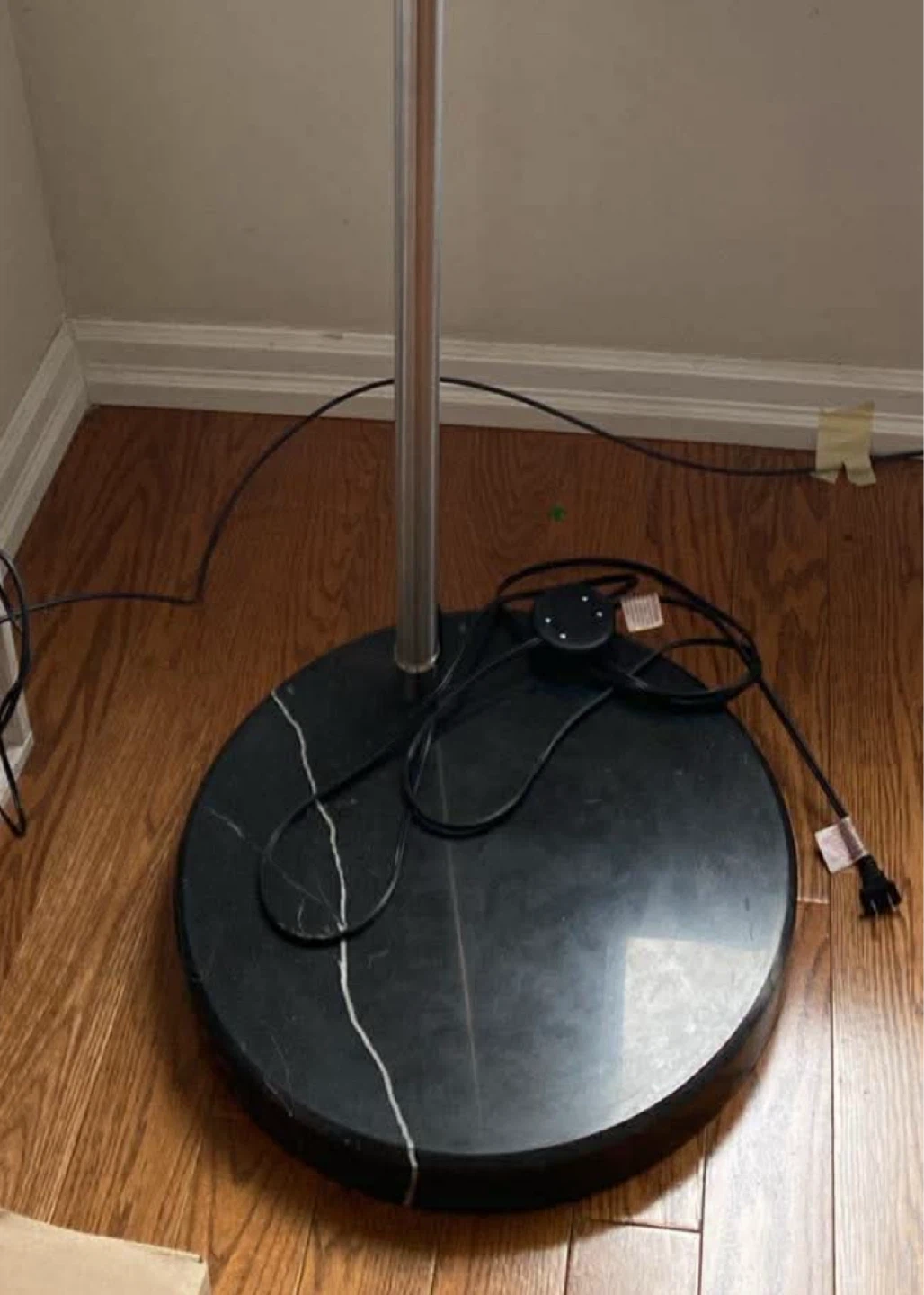 Structube ARC Floor Lamp - Black (With Delivery) - photo 3