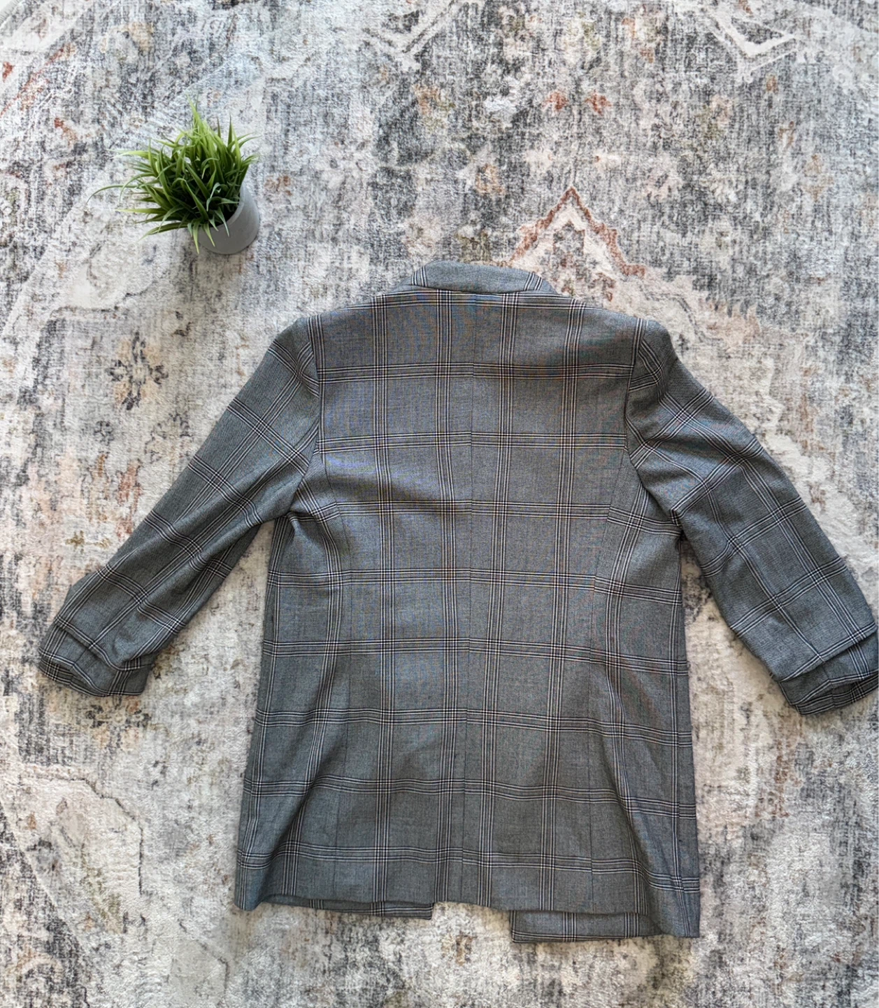 Aritzia Babaton Power Hip Grey Plaid Blazer - photo 2
